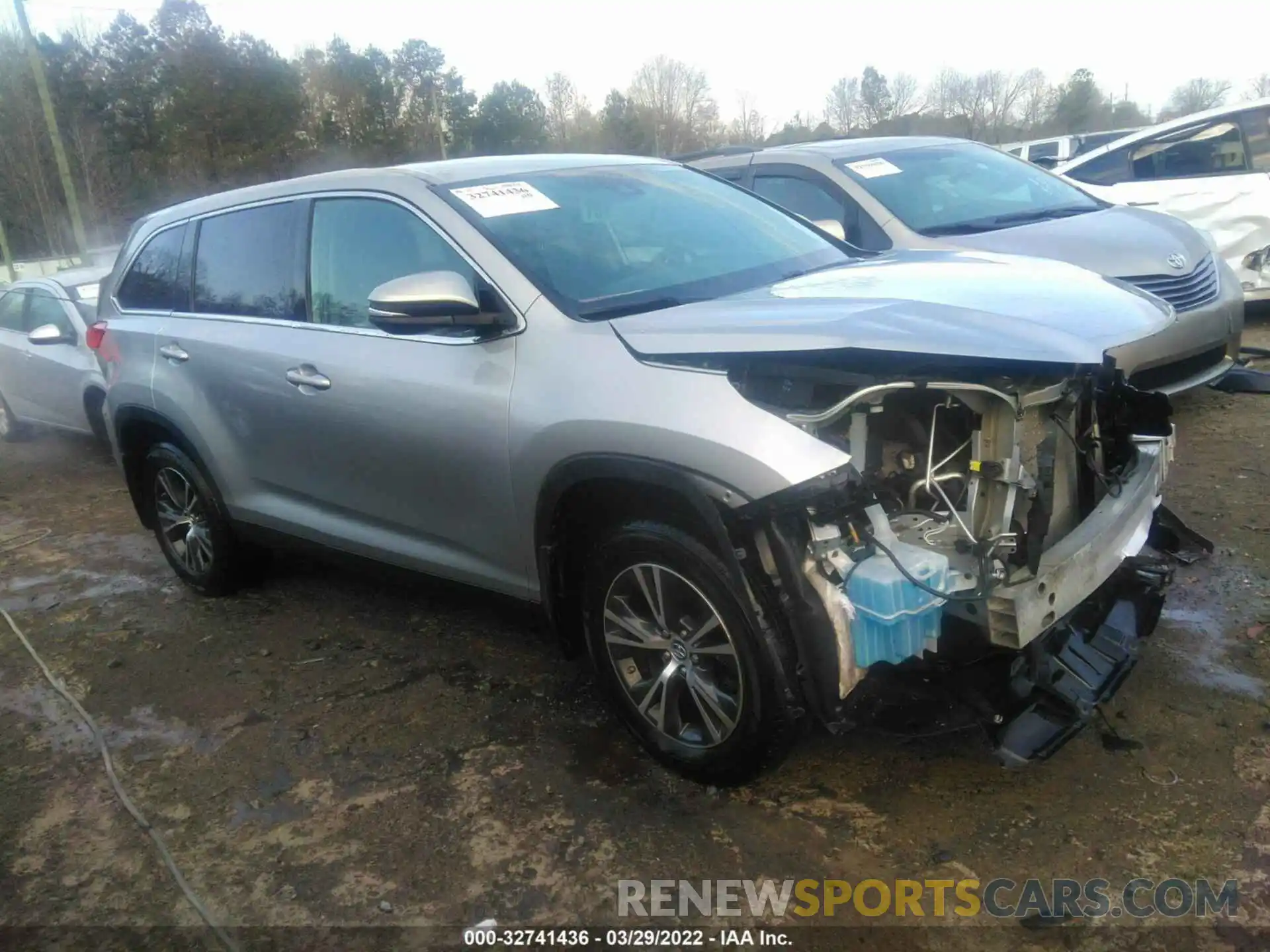 1 Photograph of a damaged car 5TDBZRFH4KS922691 TOYOTA HIGHLANDER 2019