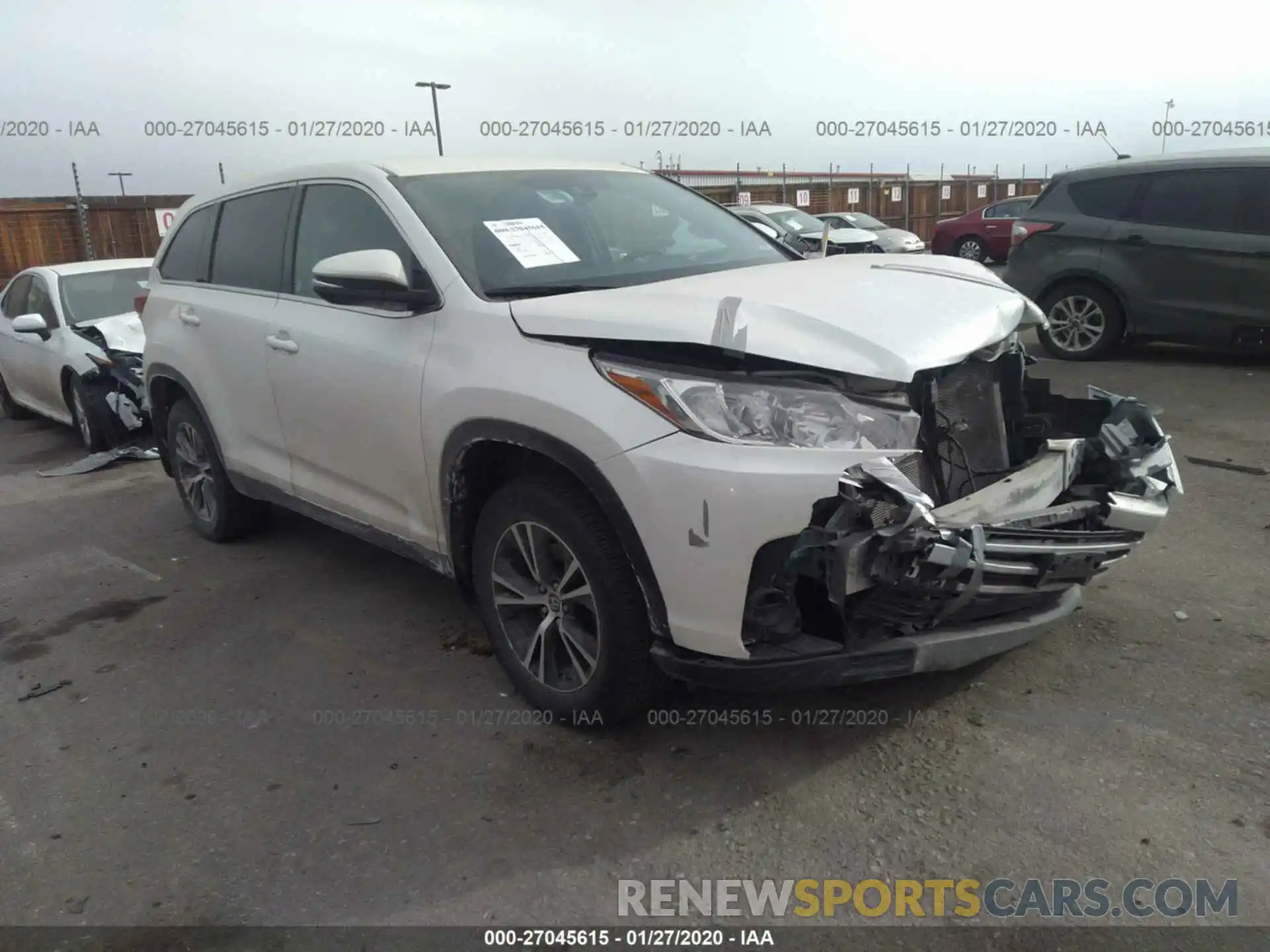 1 Photograph of a damaged car 5TDBZRFH4KS944951 TOYOTA HIGHLANDER 2019