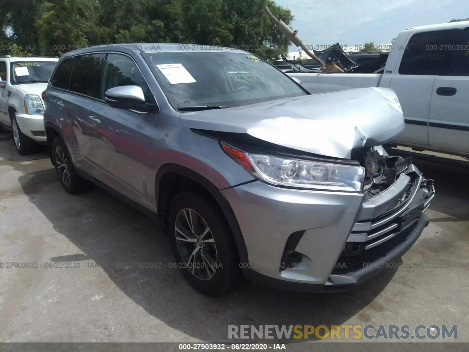 1 Photograph of a damaged car 5TDBZRFH4KS947428 TOYOTA HIGHLANDER 2019