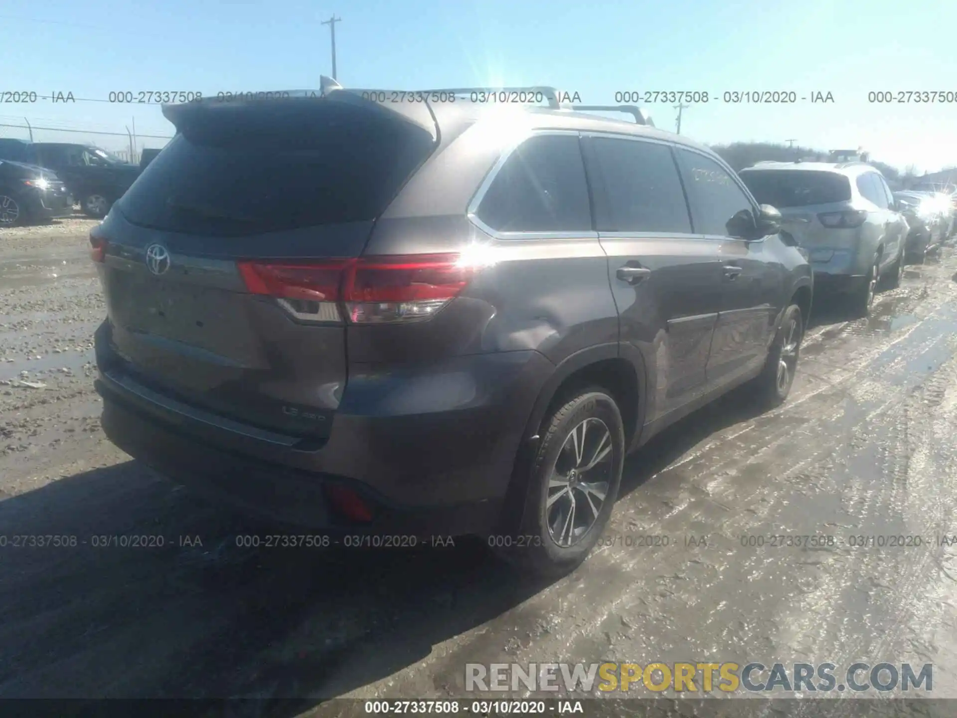 4 Фотография поврежденного автомобиля 5TDBZRFH4KS974371 TOYOTA HIGHLANDER 2019