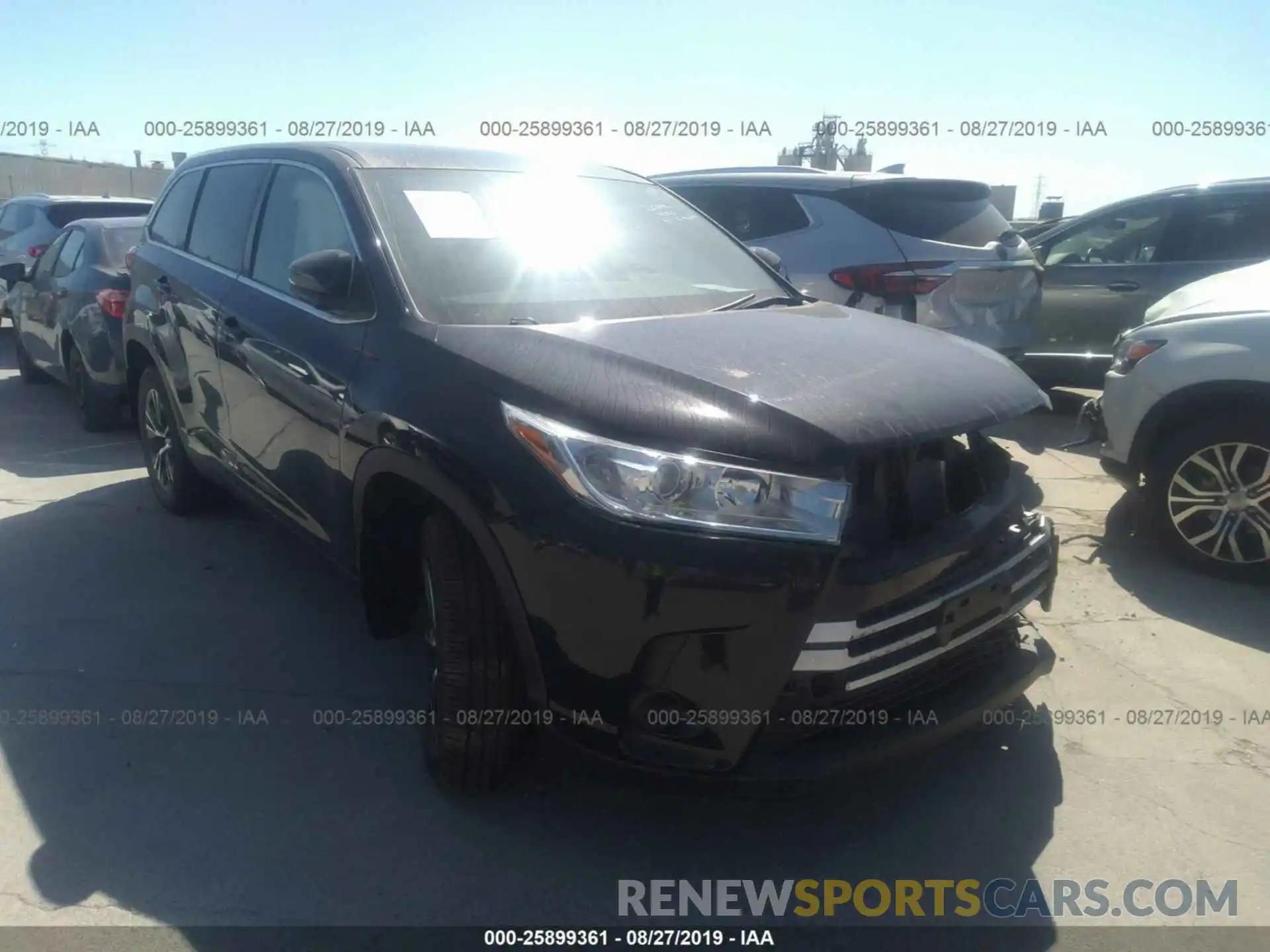 1 Photograph of a damaged car 5TDBZRFH4KS980543 TOYOTA HIGHLANDER 2019