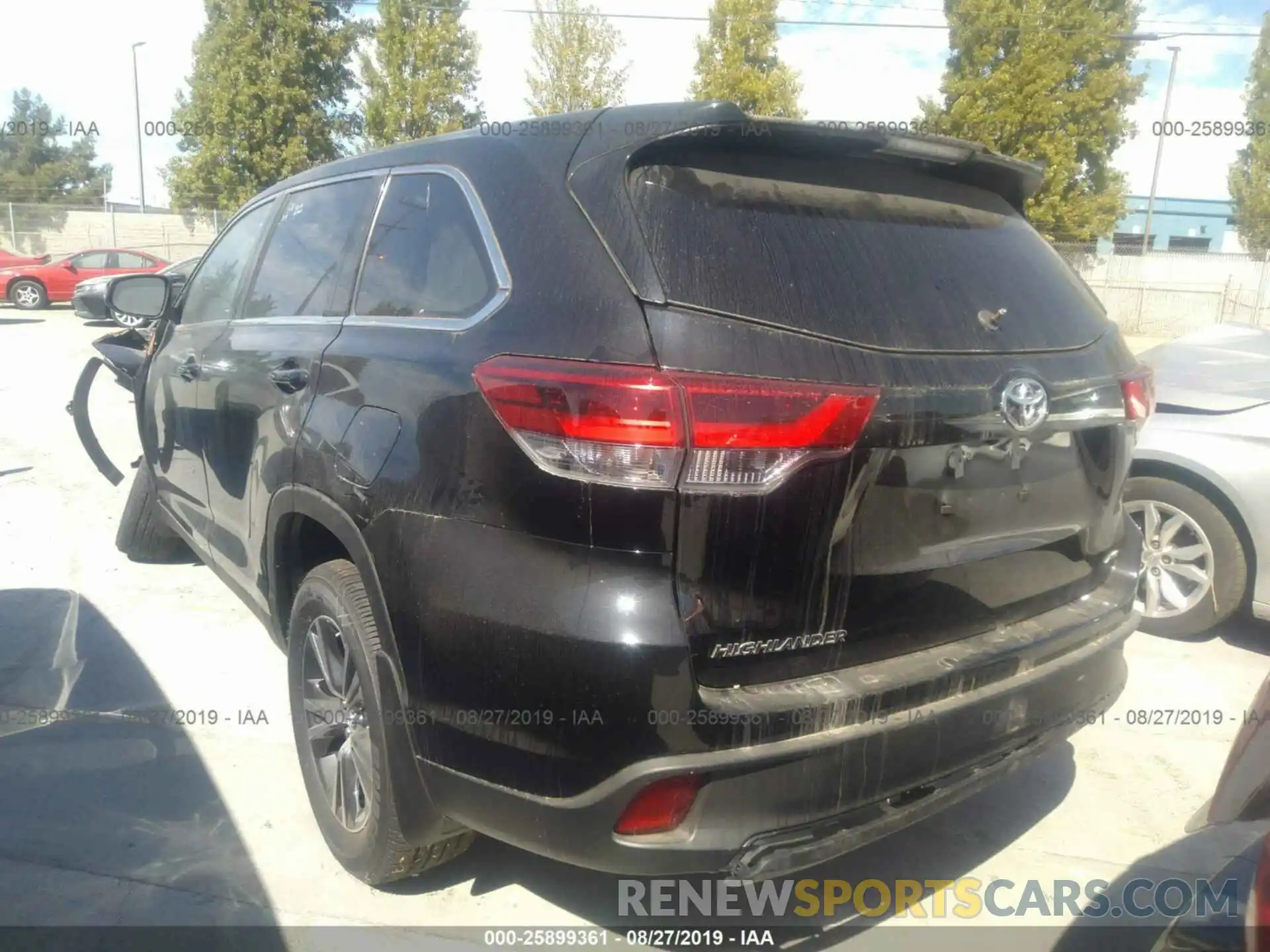 3 Photograph of a damaged car 5TDBZRFH4KS980543 TOYOTA HIGHLANDER 2019