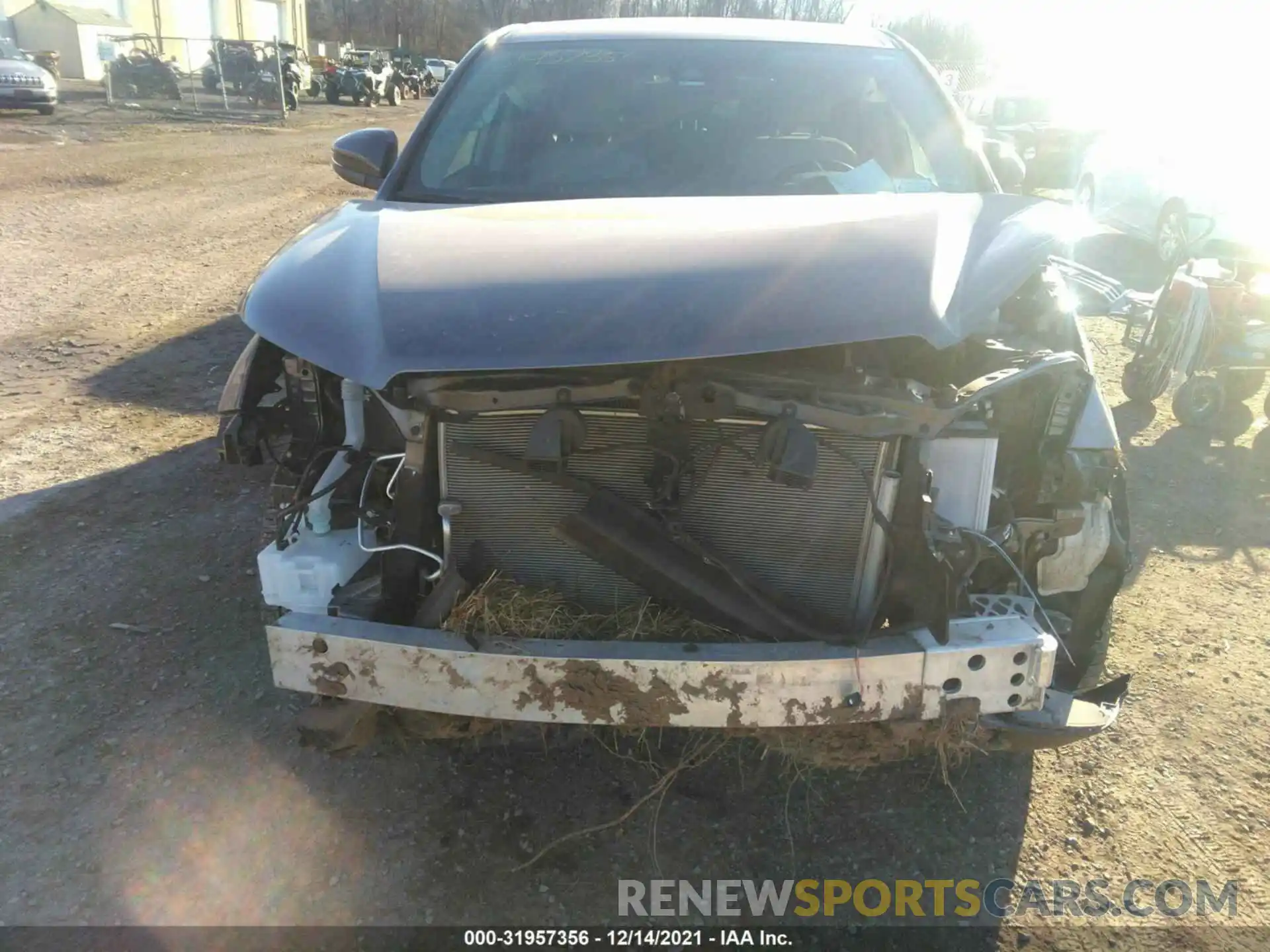 6 Photograph of a damaged car 5TDBZRFH4KS986004 TOYOTA HIGHLANDER 2019