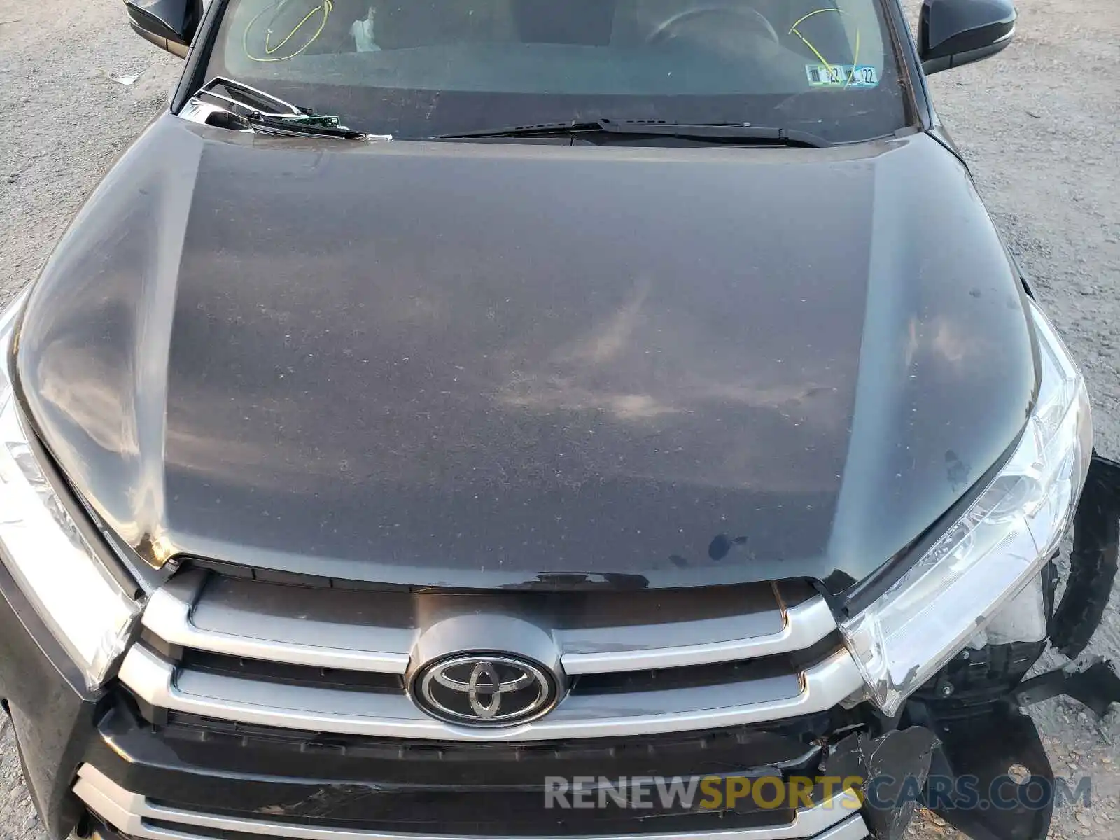 7 Photograph of a damaged car 5TDBZRFH4KS989078 TOYOTA HIGHLANDER 2019