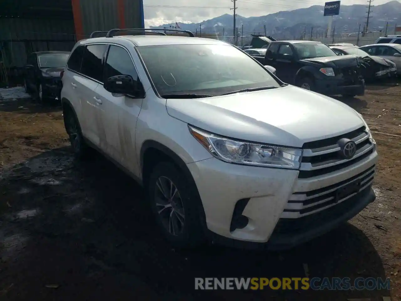 1 Фотография поврежденного автомобиля 5TDBZRFH5KS702430 TOYOTA HIGHLANDER 2019