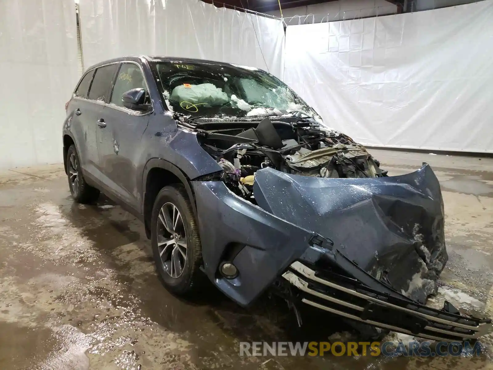 1 Photograph of a damaged car 5TDBZRFH5KS703710 TOYOTA HIGHLANDER 2019