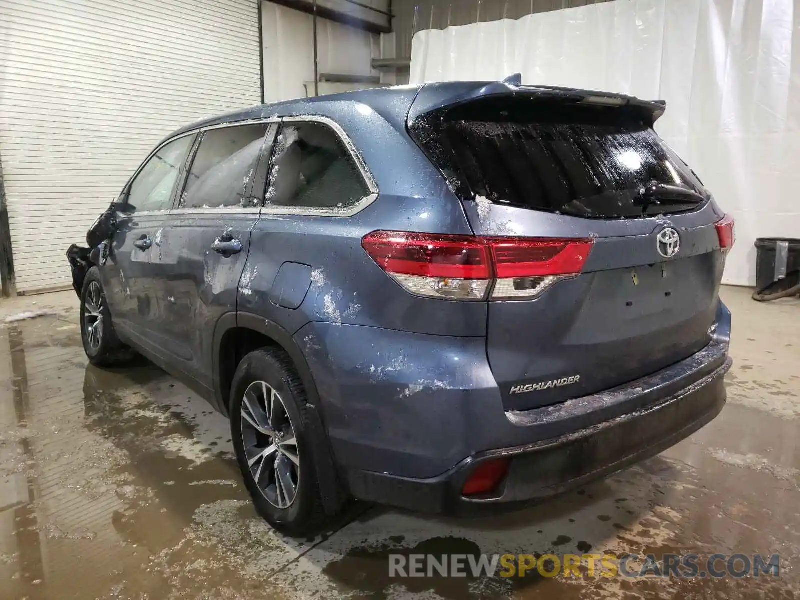 3 Фотография поврежденного автомобиля 5TDBZRFH5KS703710 TOYOTA HIGHLANDER 2019