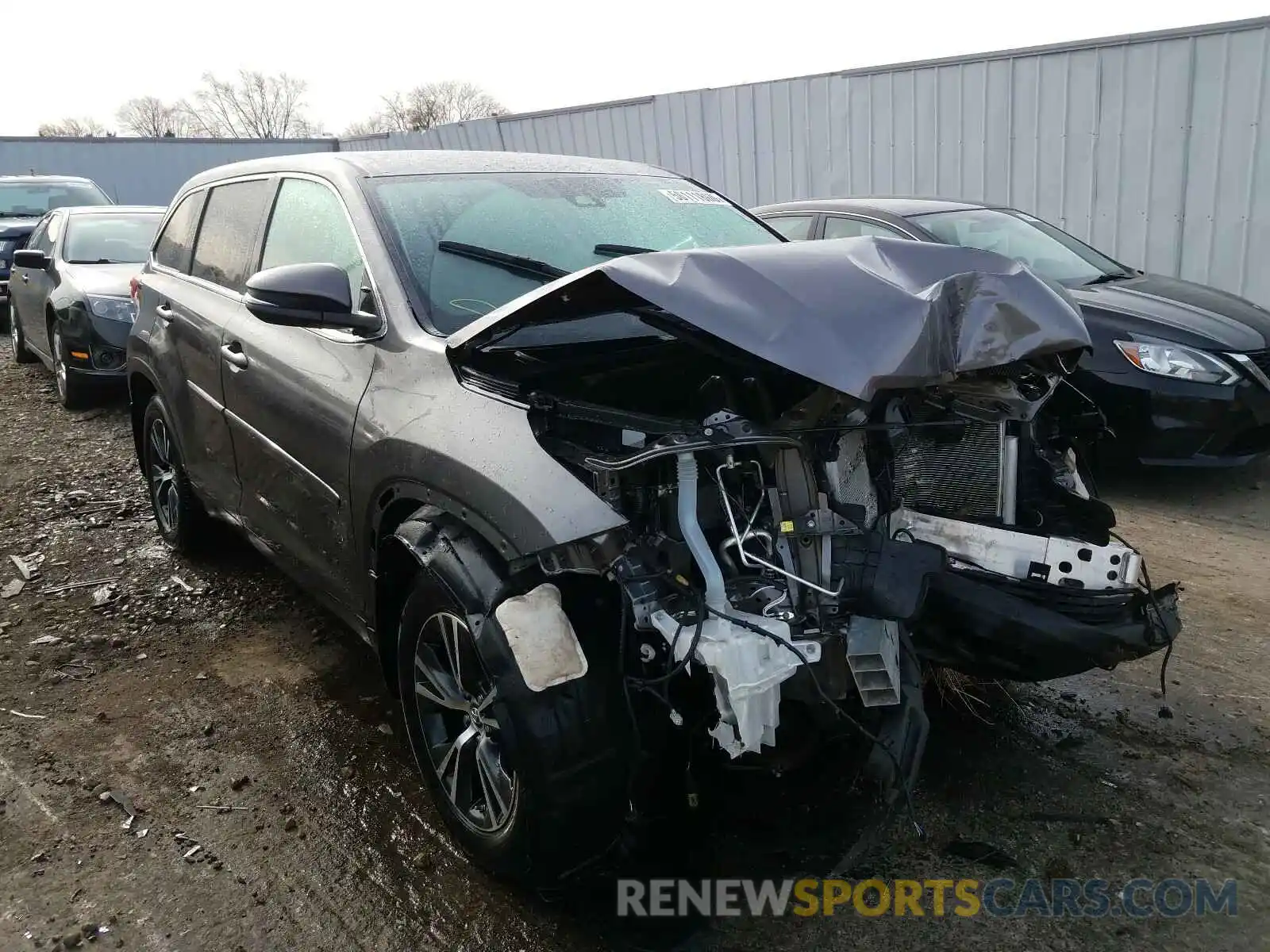 1 Photograph of a damaged car 5TDBZRFH5KS706106 TOYOTA HIGHLANDER 2019