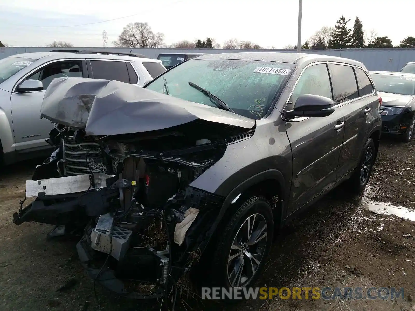 2 Photograph of a damaged car 5TDBZRFH5KS706106 TOYOTA HIGHLANDER 2019