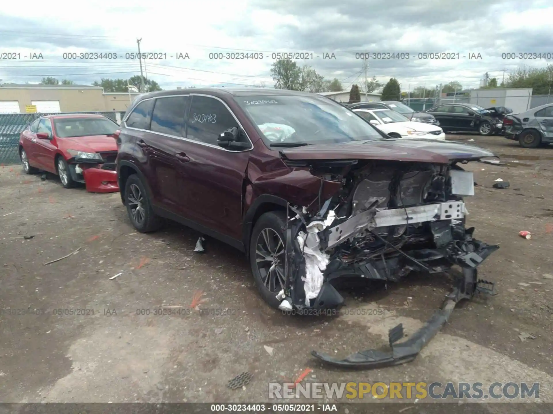 1 Photograph of a damaged car 5TDBZRFH5KS708423 TOYOTA HIGHLANDER 2019