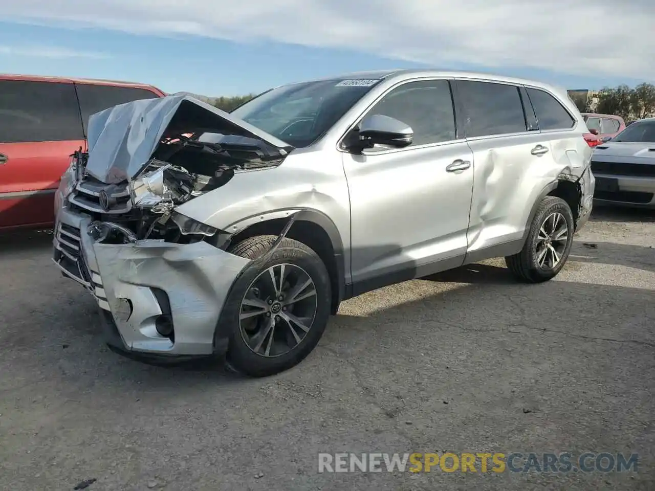 1 Photograph of a damaged car 5TDBZRFH5KS729563 TOYOTA HIGHLANDER 2019