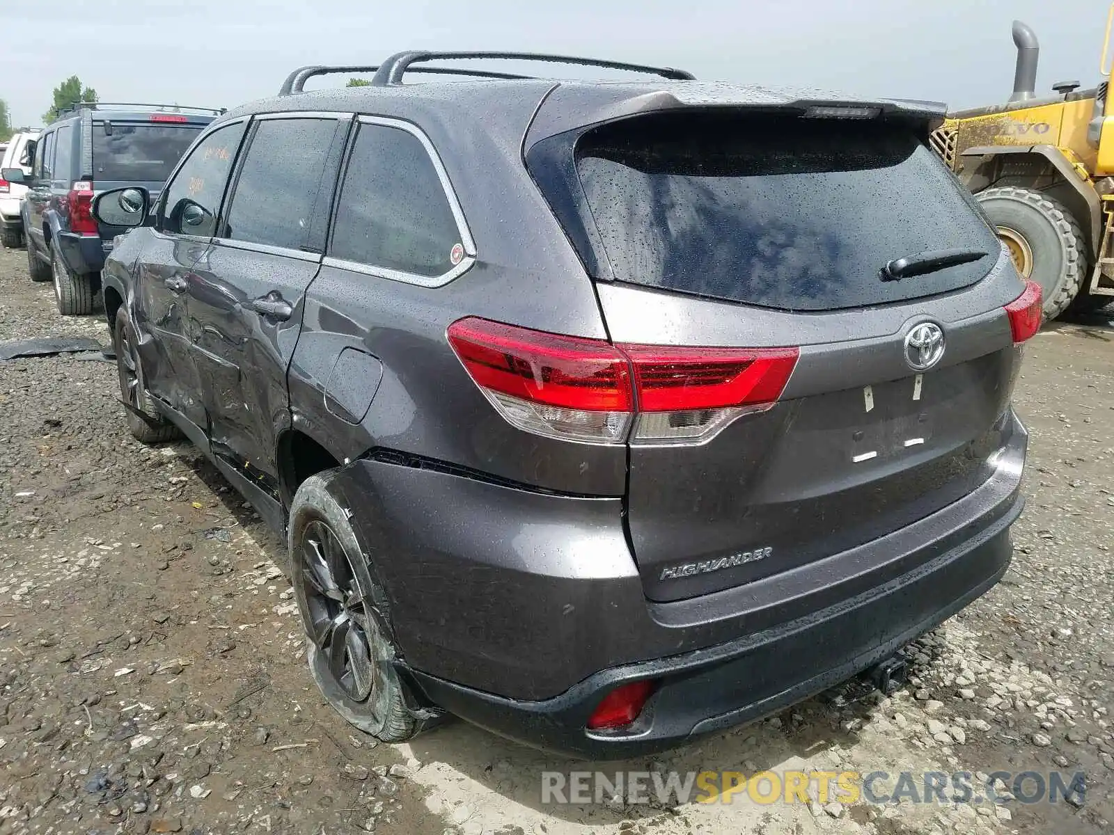 3 Фотография поврежденного автомобиля 5TDBZRFH5KS735556 TOYOTA HIGHLANDER 2019