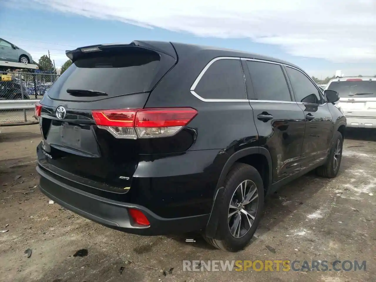 4 Фотография поврежденного автомобиля 5TDBZRFH5KS746069 TOYOTA HIGHLANDER 2019