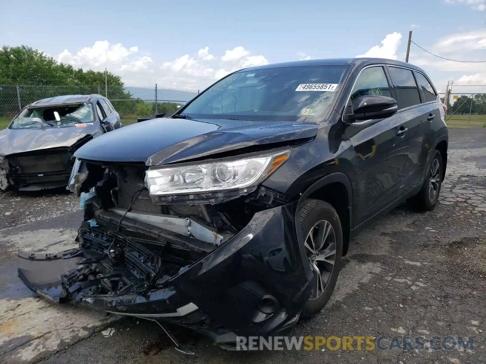 2 Photograph of a damaged car 5TDBZRFH5KS918715 TOYOTA HIGHLANDER 2019