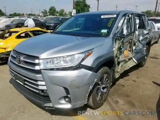 2 Фотография поврежденного автомобиля 5TDBZRFH5KS946708 TOYOTA HIGHLANDER 2019