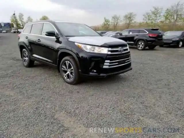 1 Photograph of a damaged car 5TDBZRFH5KS947339 TOYOTA HIGHLANDER 2019