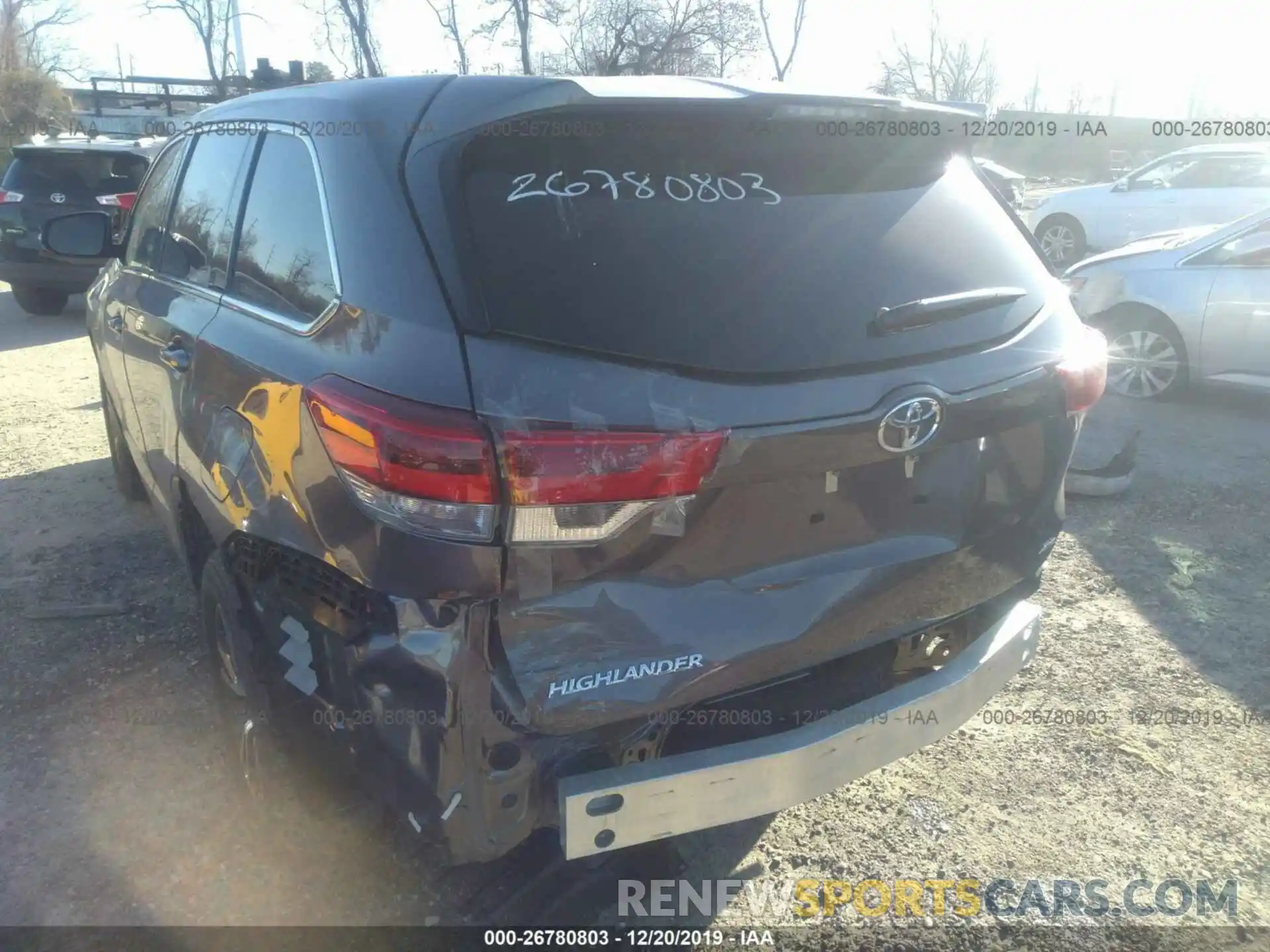 6 Photograph of a damaged car 5TDBZRFH5KS947793 TOYOTA HIGHLANDER 2019