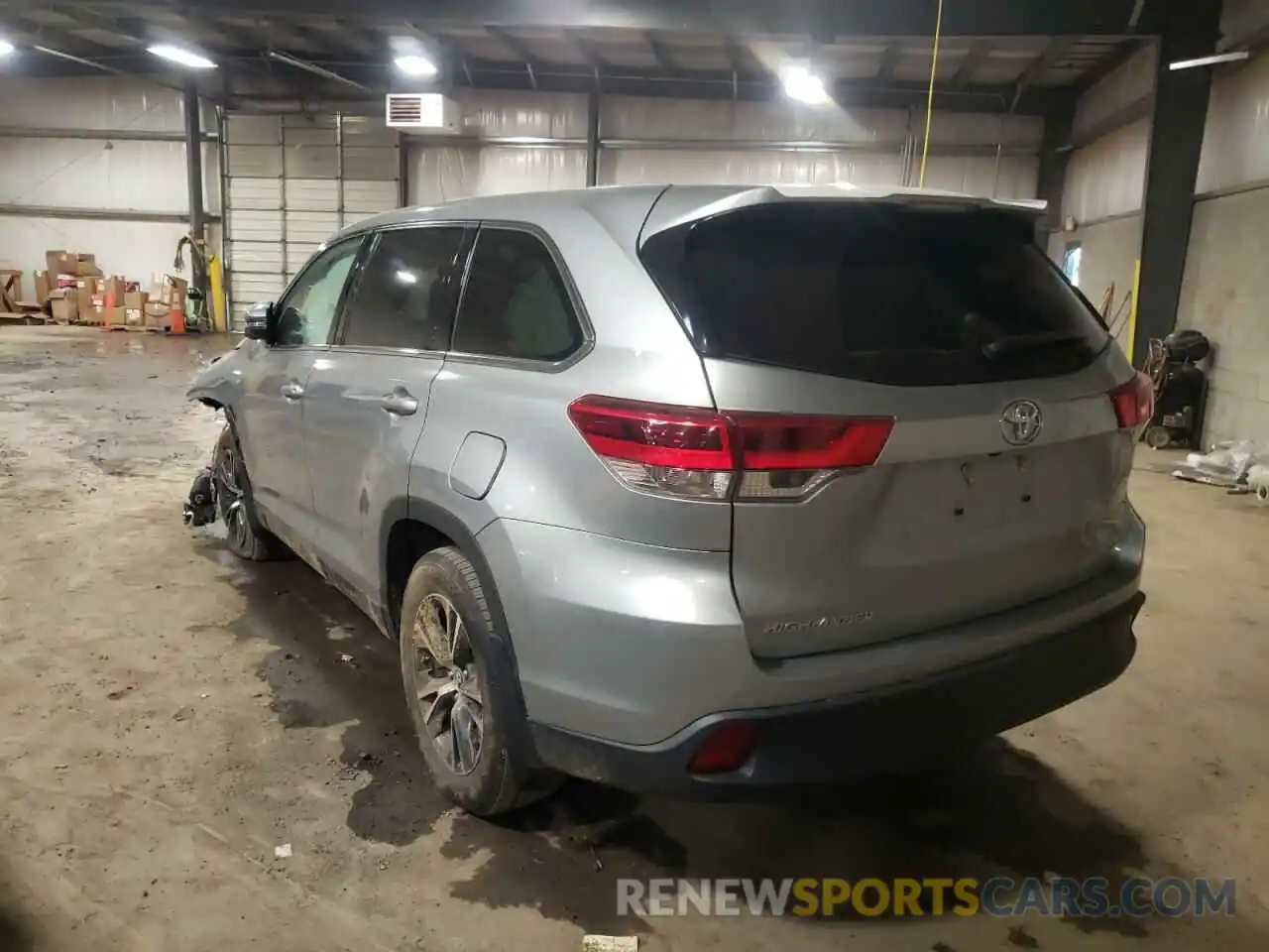 3 Photograph of a damaged car 5TDBZRFH5KS962682 TOYOTA HIGHLANDER 2019