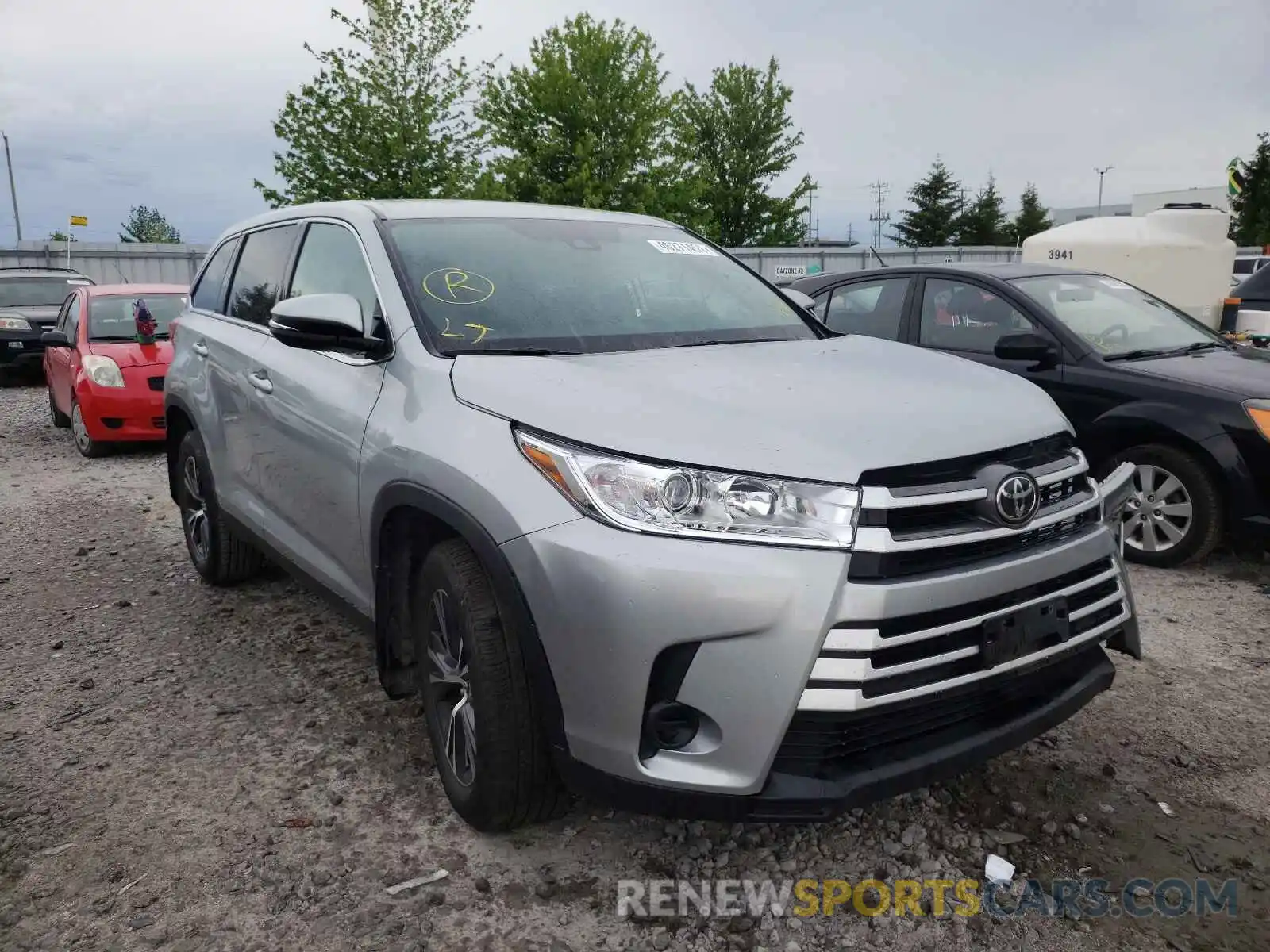 1 Photograph of a damaged car 5TDBZRFH5KS994788 TOYOTA HIGHLANDER 2019