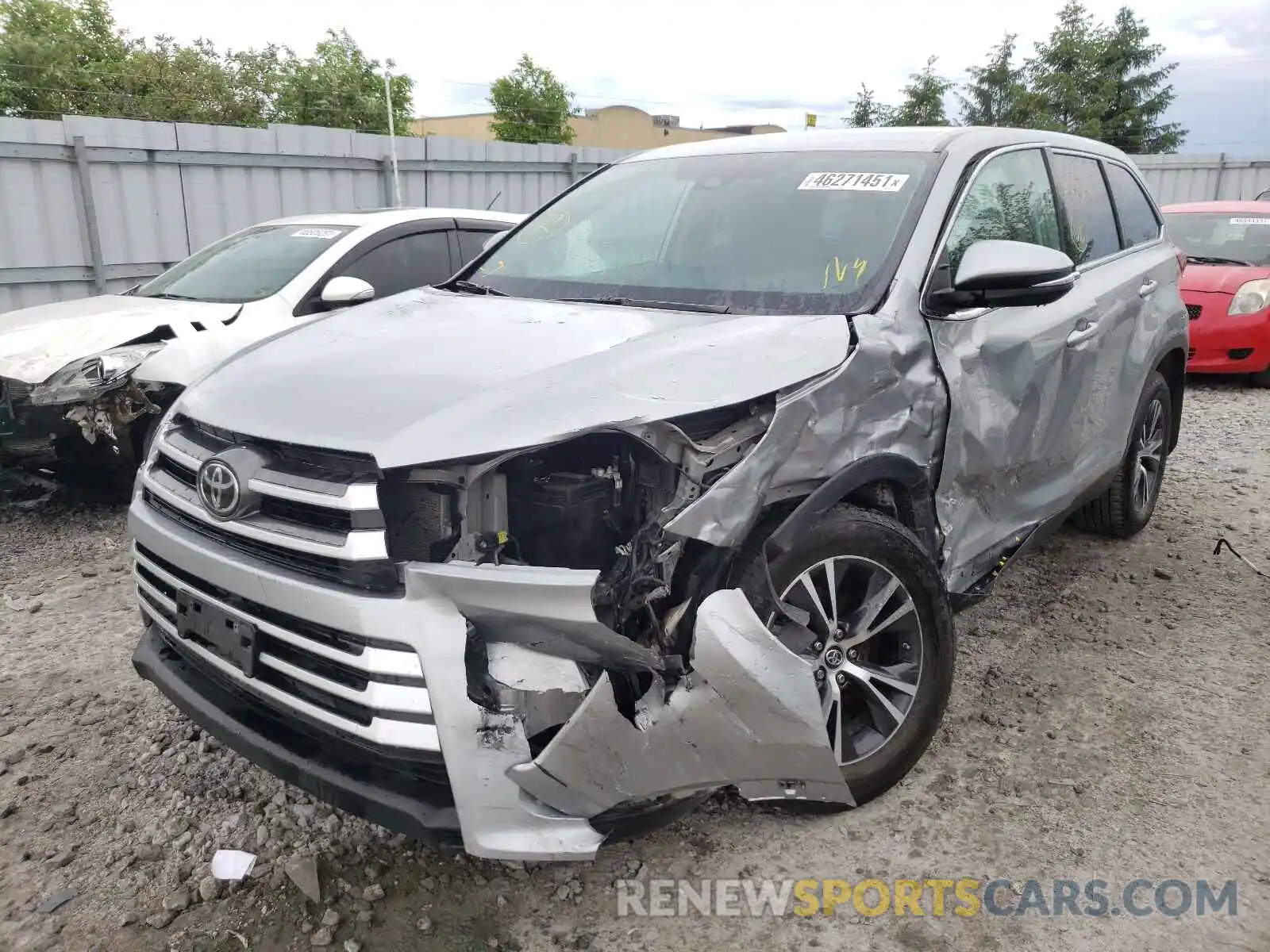 2 Photograph of a damaged car 5TDBZRFH5KS994788 TOYOTA HIGHLANDER 2019