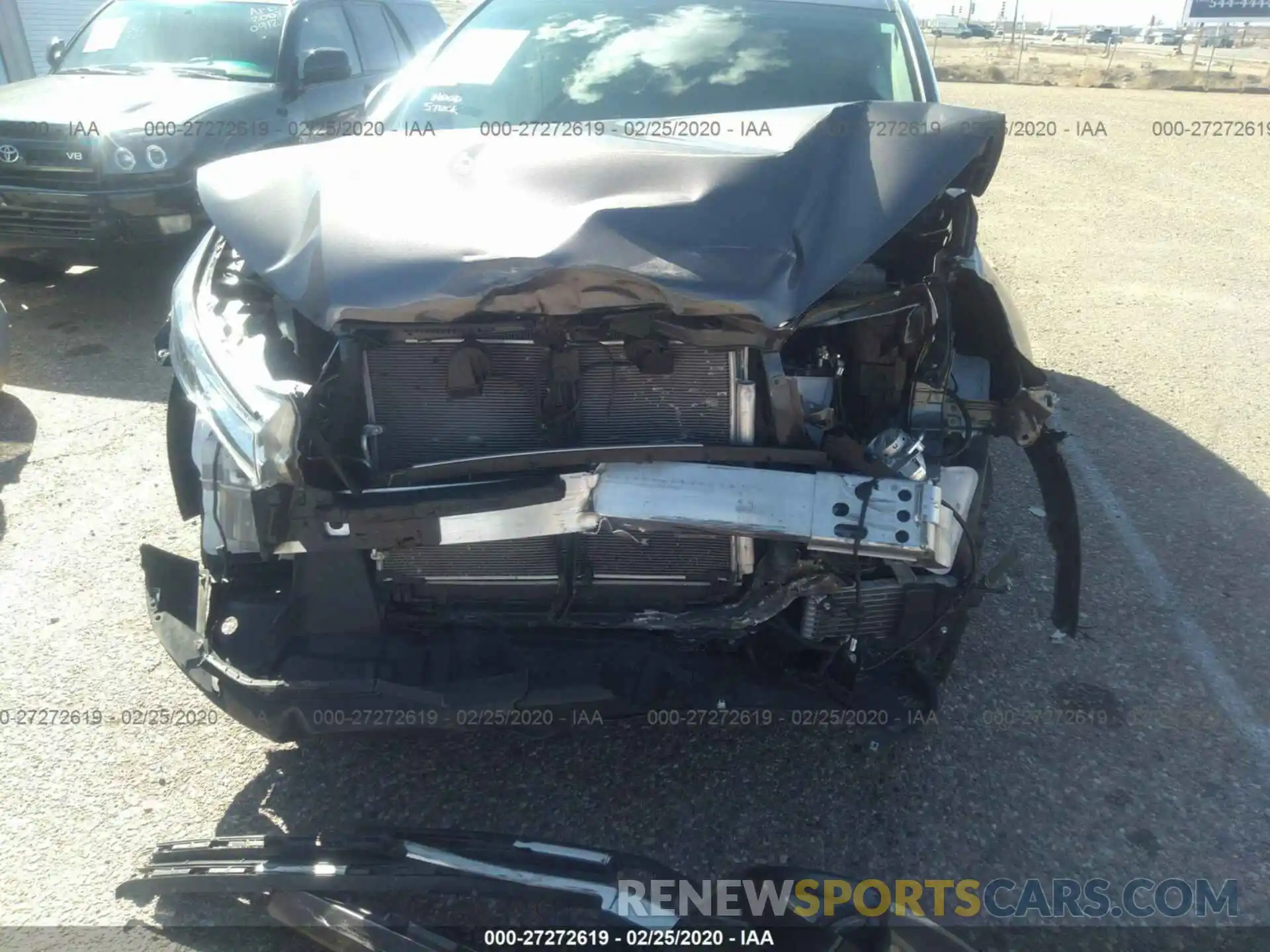 6 Photograph of a damaged car 5TDBZRFH5KS995858 TOYOTA HIGHLANDER 2019