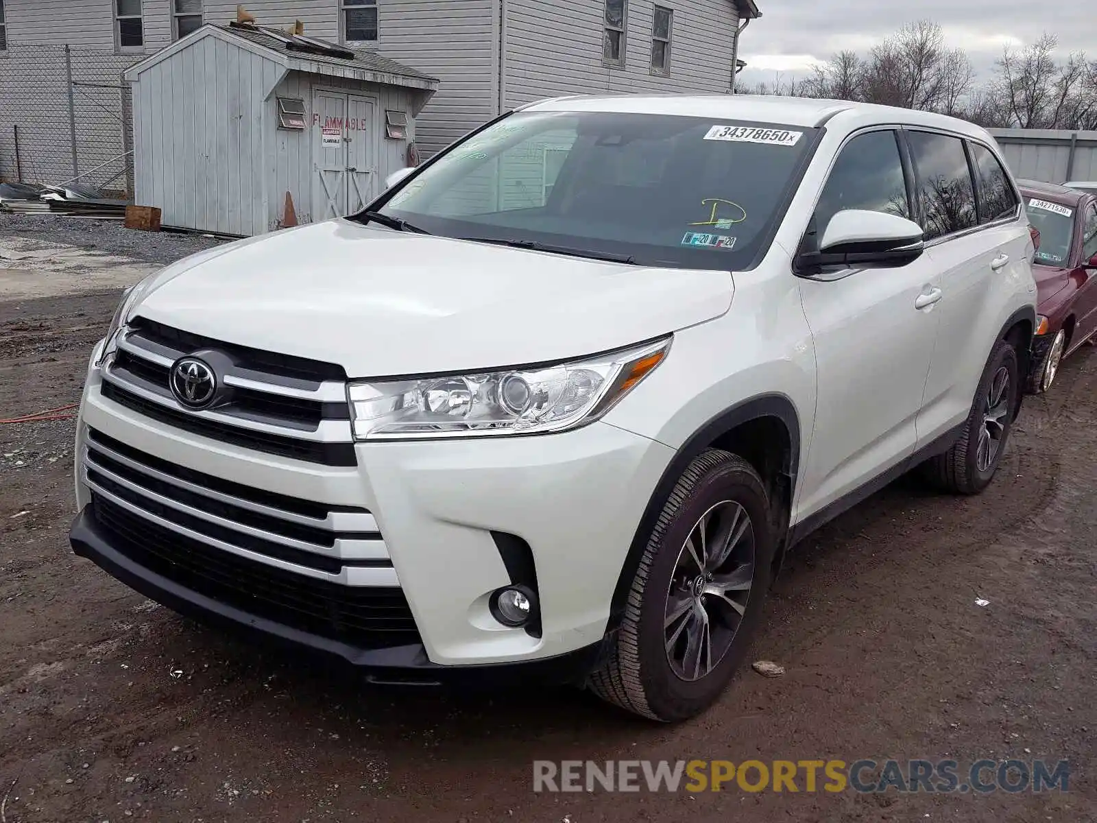 2 Photograph of a damaged car 5TDBZRFH6KS720967 TOYOTA HIGHLANDER 2019