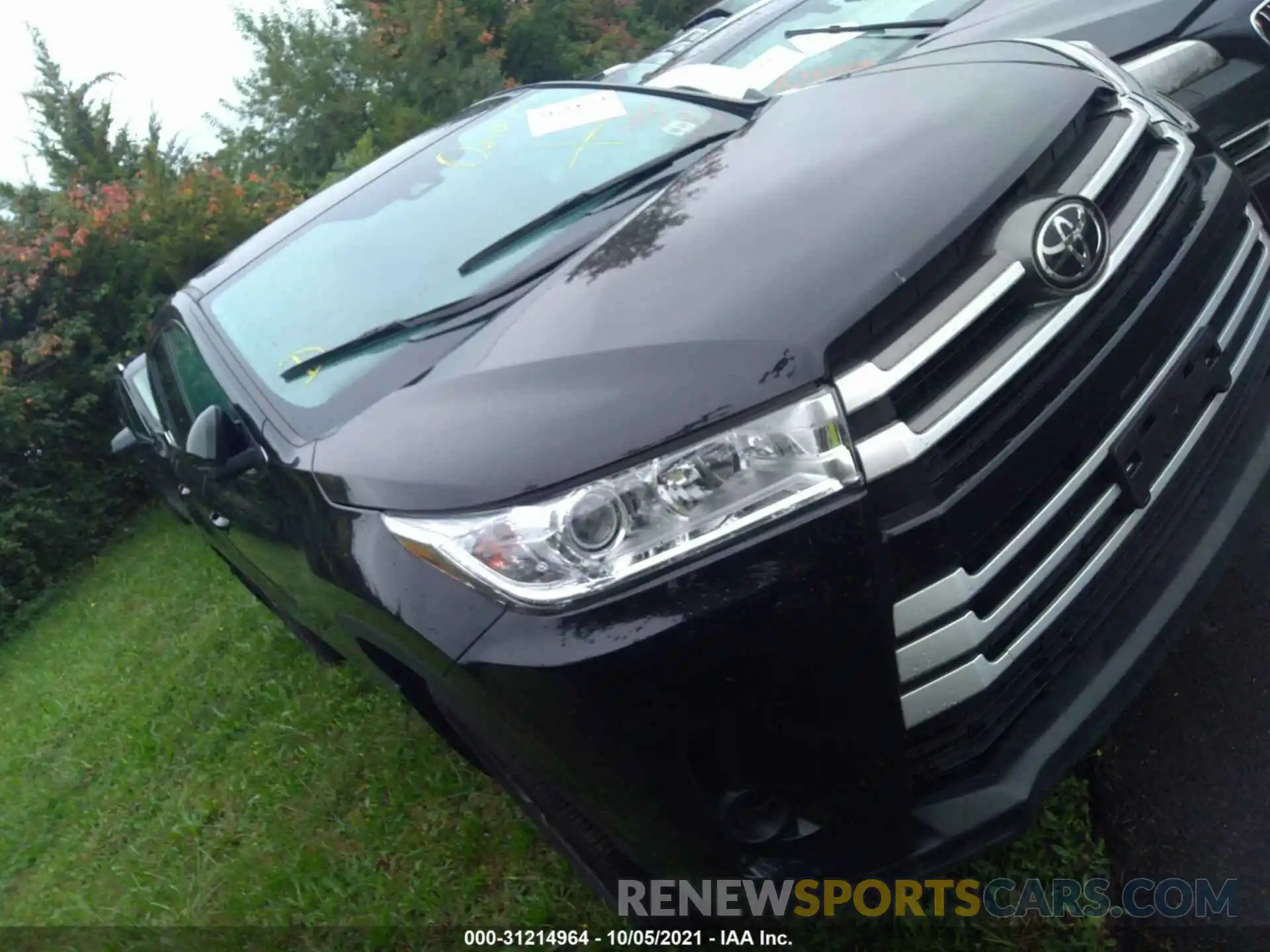 1 Photograph of a damaged car 5TDBZRFH6KS721181 TOYOTA HIGHLANDER 2019