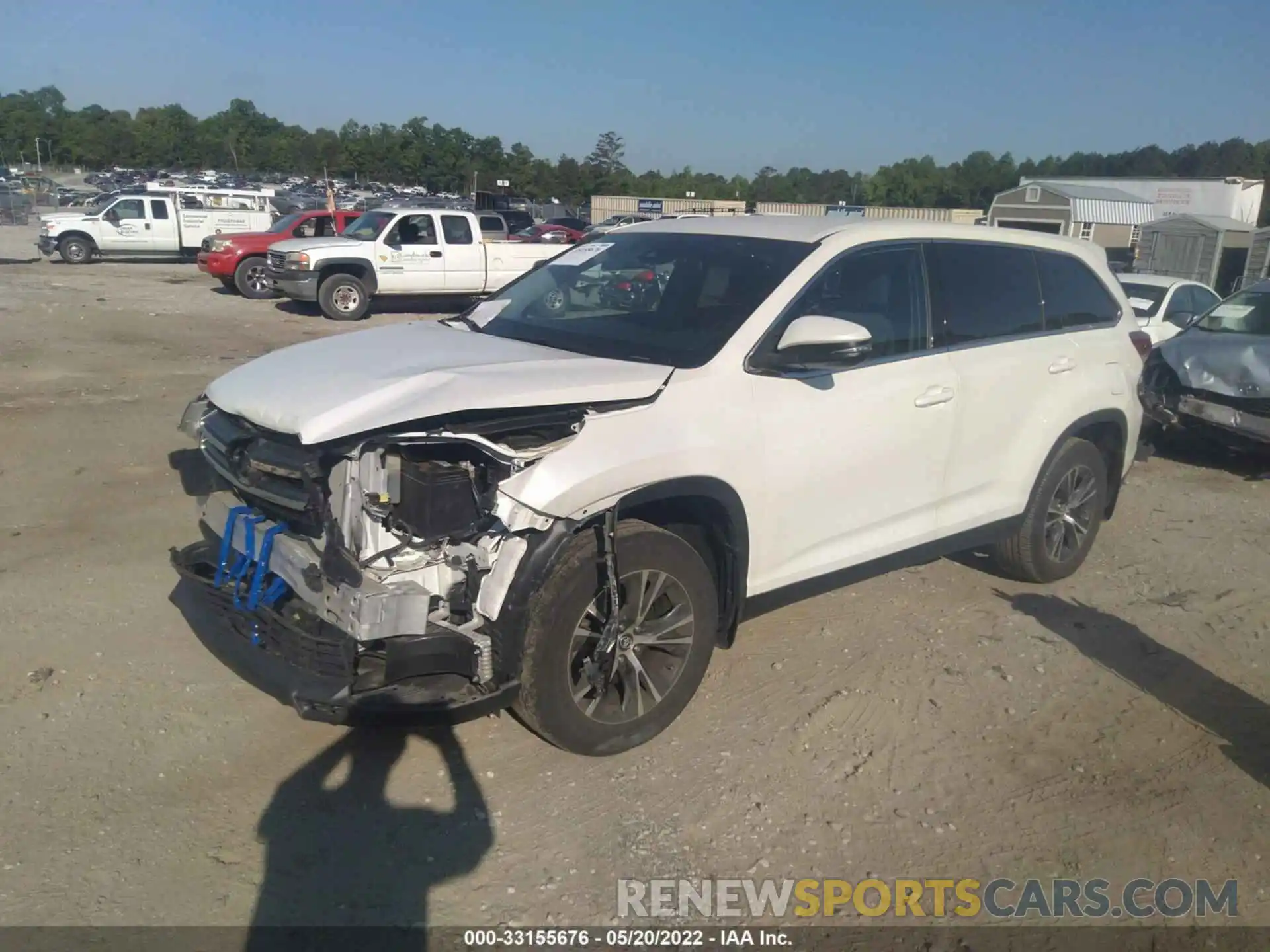 2 Photograph of a damaged car 5TDBZRFH6KS924782 TOYOTA HIGHLANDER 2019