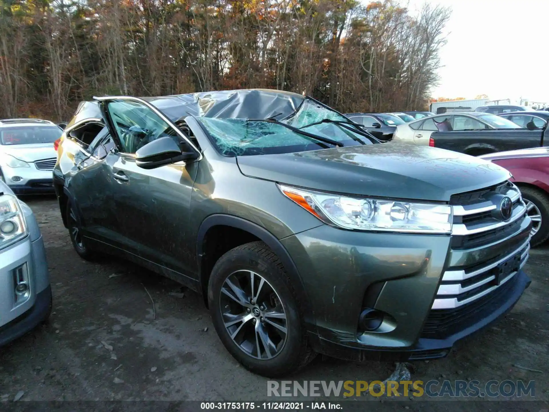 1 Photograph of a damaged car 5TDBZRFH6KS928556 TOYOTA HIGHLANDER 2019