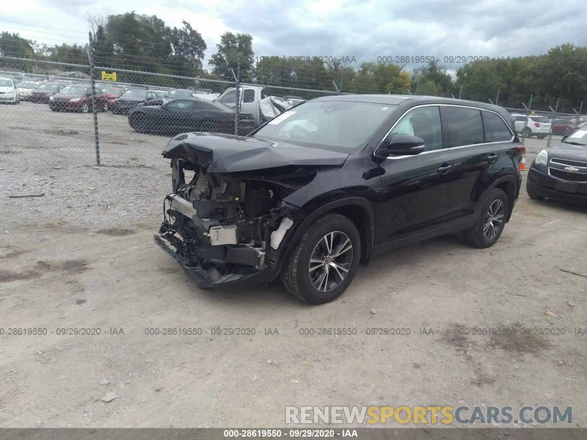 2 Photograph of a damaged car 5TDBZRFH6KS955109 TOYOTA HIGHLANDER 2019