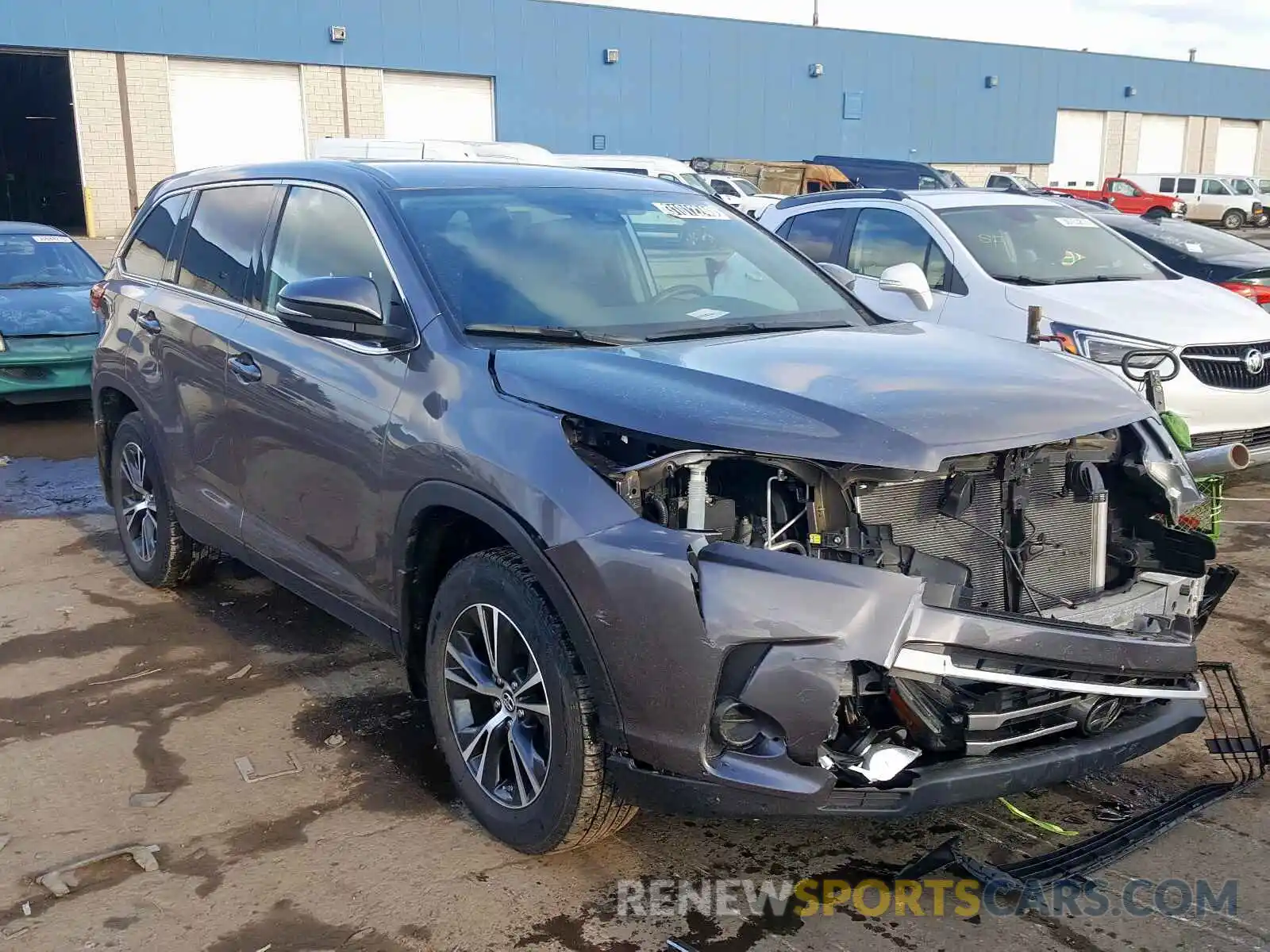 1 Photograph of a damaged car 5TDBZRFH6KS963467 TOYOTA HIGHLANDER 2019