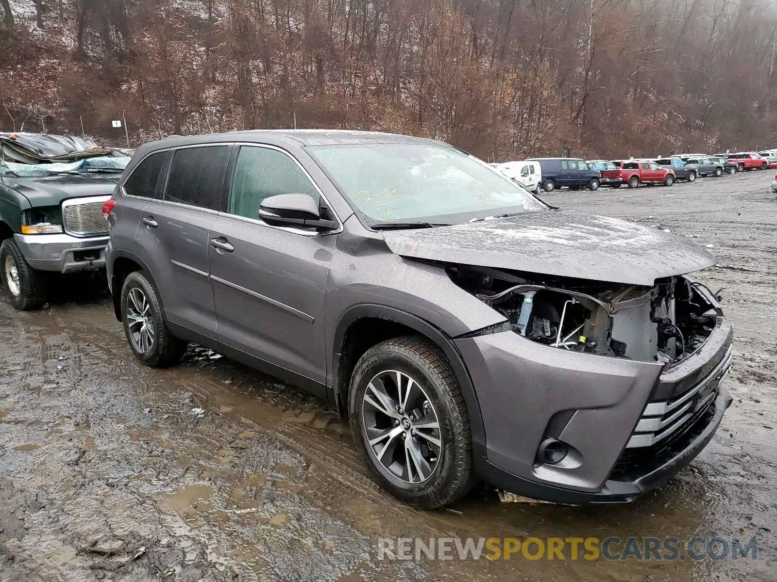 1 Photograph of a damaged car 5TDBZRFH6KS969432 TOYOTA HIGHLANDER 2019