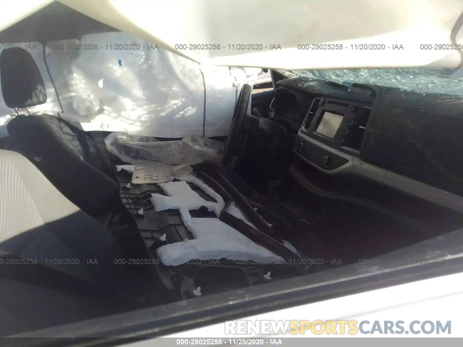 5 Photograph of a damaged car 5TDBZRFH6KS971519 TOYOTA HIGHLANDER 2019