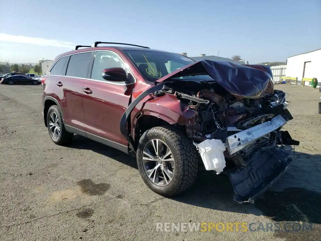 1 Photograph of a damaged car 5TDBZRFH6KS976784 TOYOTA HIGHLANDER 2019