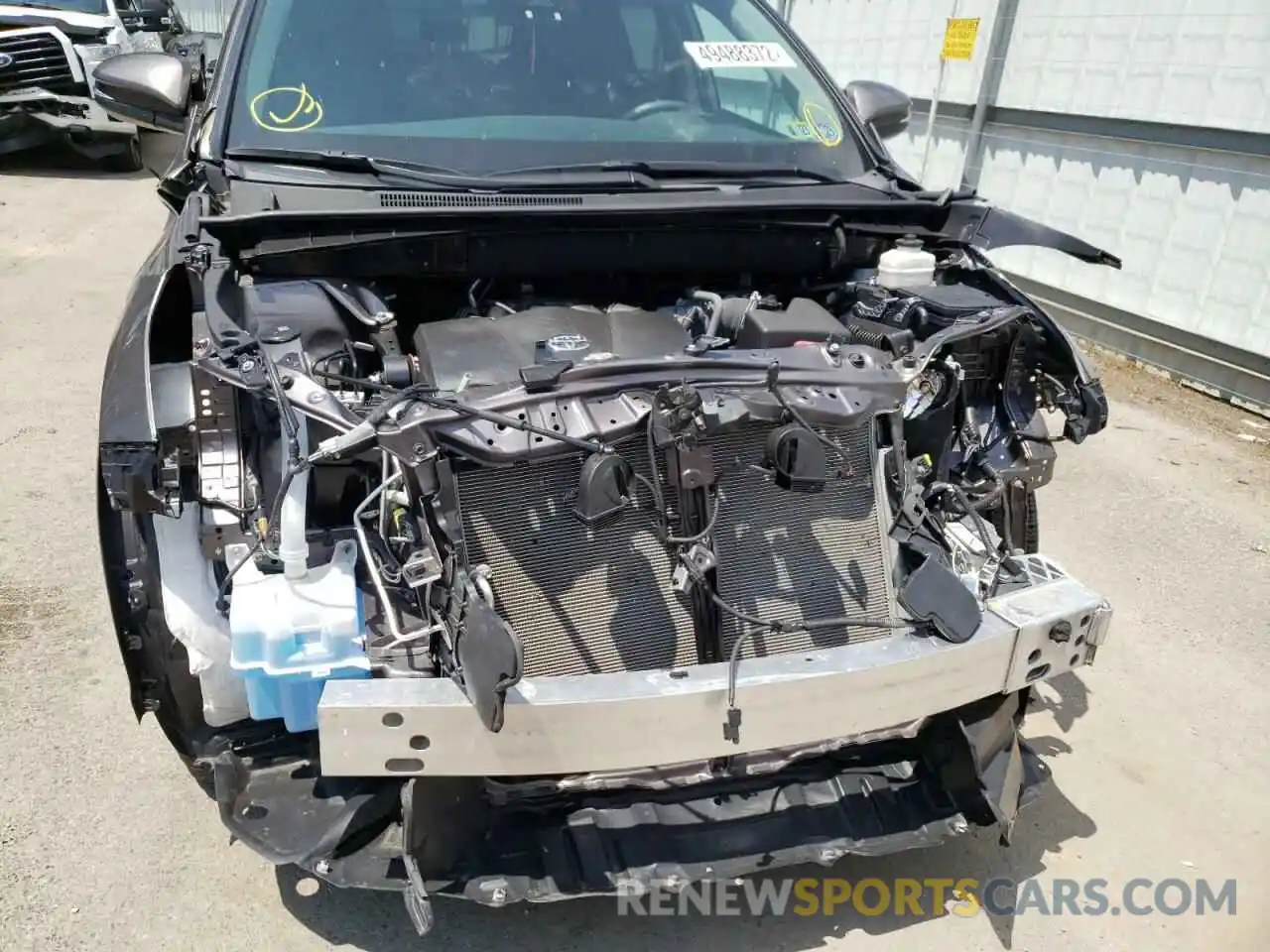 9 Photograph of a damaged car 5TDBZRFH6KS983895 TOYOTA HIGHLANDER 2019