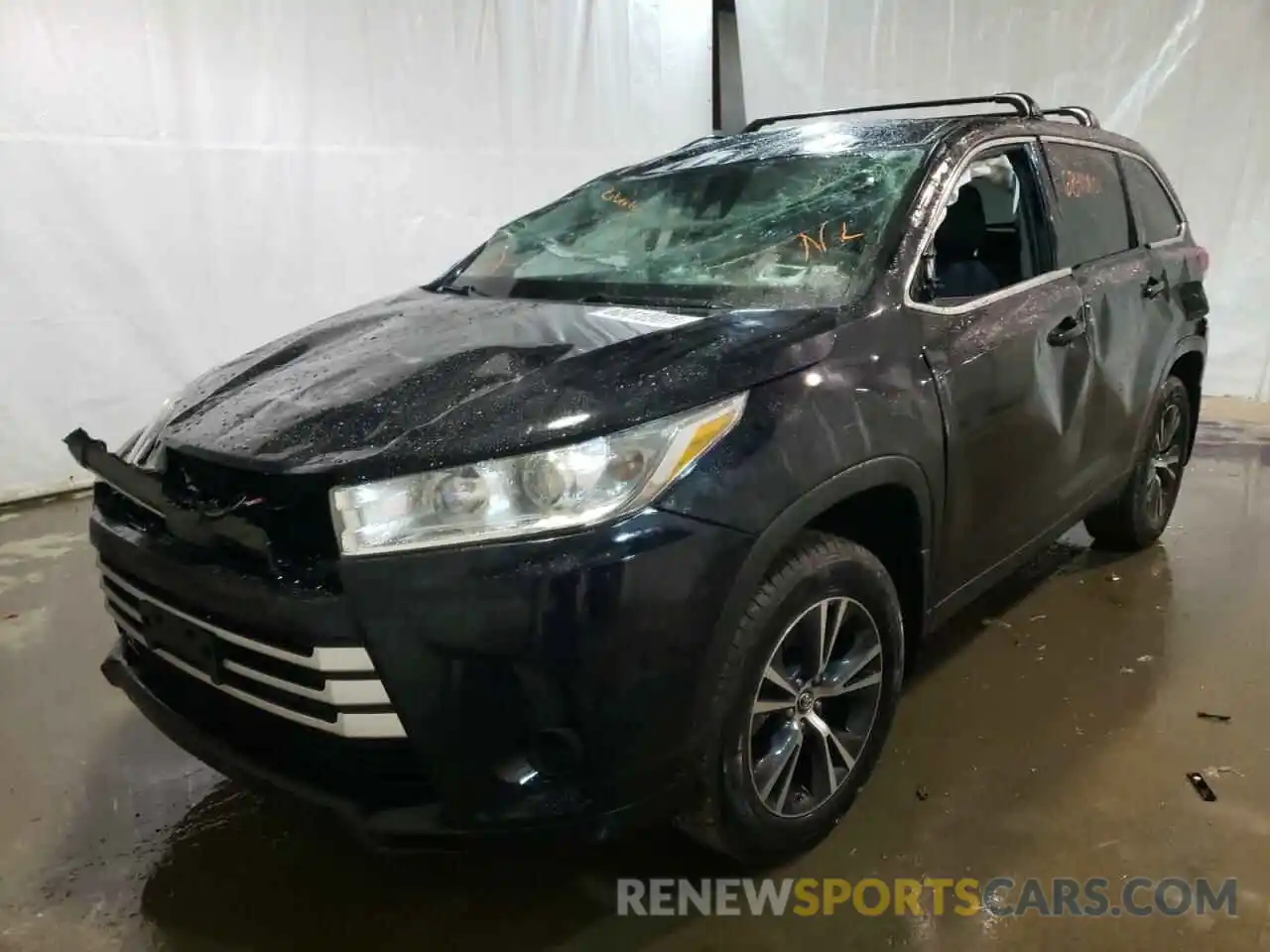 2 Photograph of a damaged car 5TDBZRFH7KS710593 TOYOTA HIGHLANDER 2019