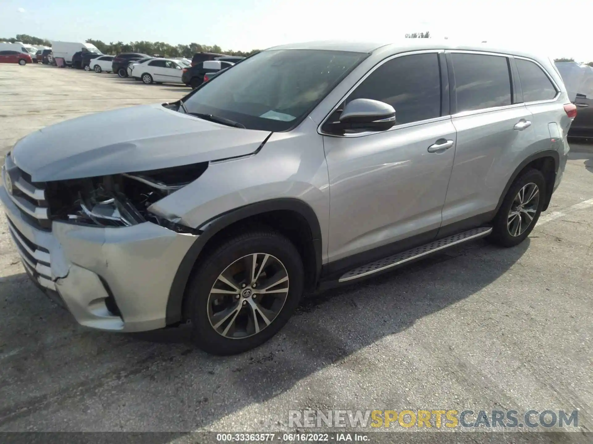 2 Фотография поврежденного автомобиля 5TDBZRFH7KS712053 TOYOTA HIGHLANDER 2019