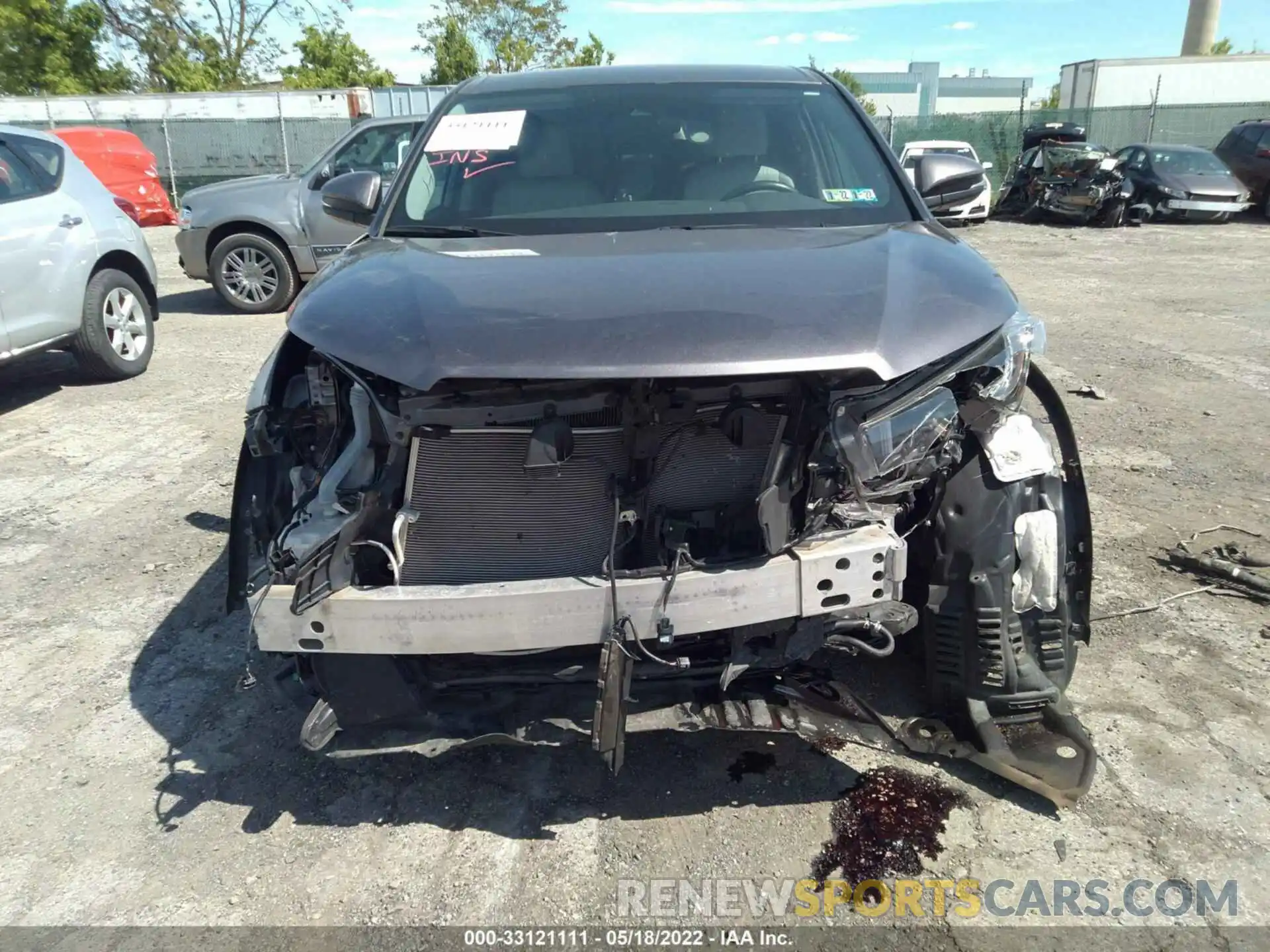 6 Photograph of a damaged car 5TDBZRFH7KS721819 TOYOTA HIGHLANDER 2019