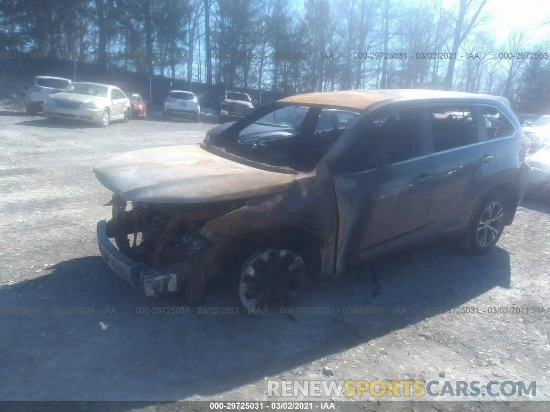 2 Photograph of a damaged car 5TDBZRFH7KS723148 TOYOTA HIGHLANDER 2019