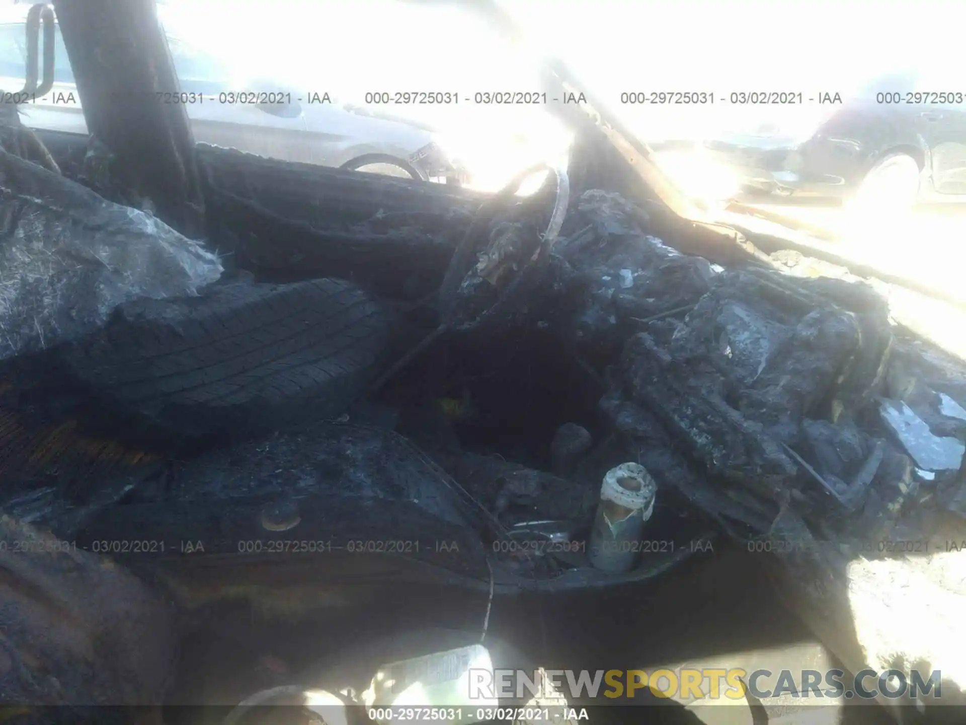 5 Photograph of a damaged car 5TDBZRFH7KS723148 TOYOTA HIGHLANDER 2019
