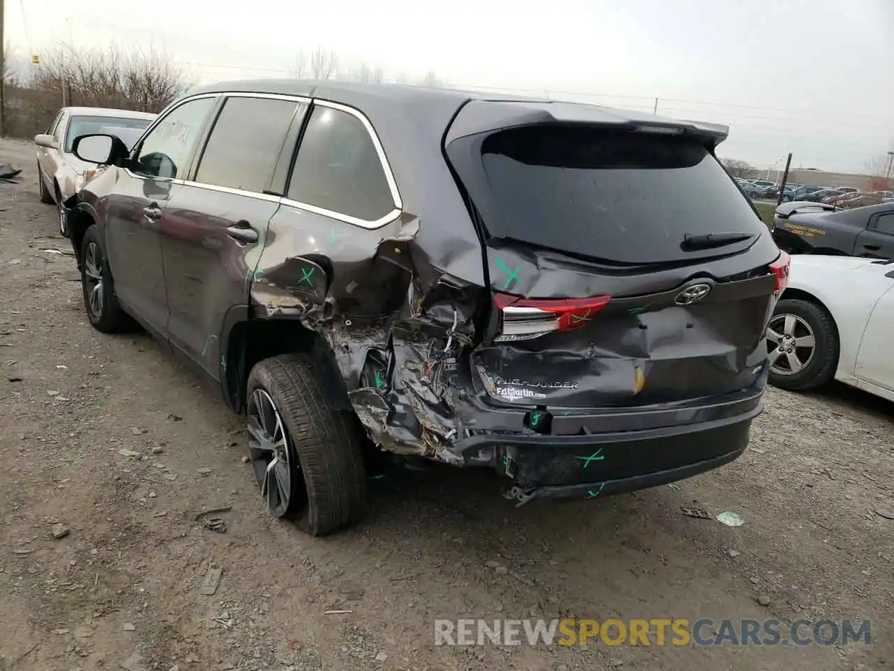 3 Фотография поврежденного автомобиля 5TDBZRFH7KS726809 TOYOTA HIGHLANDER 2019