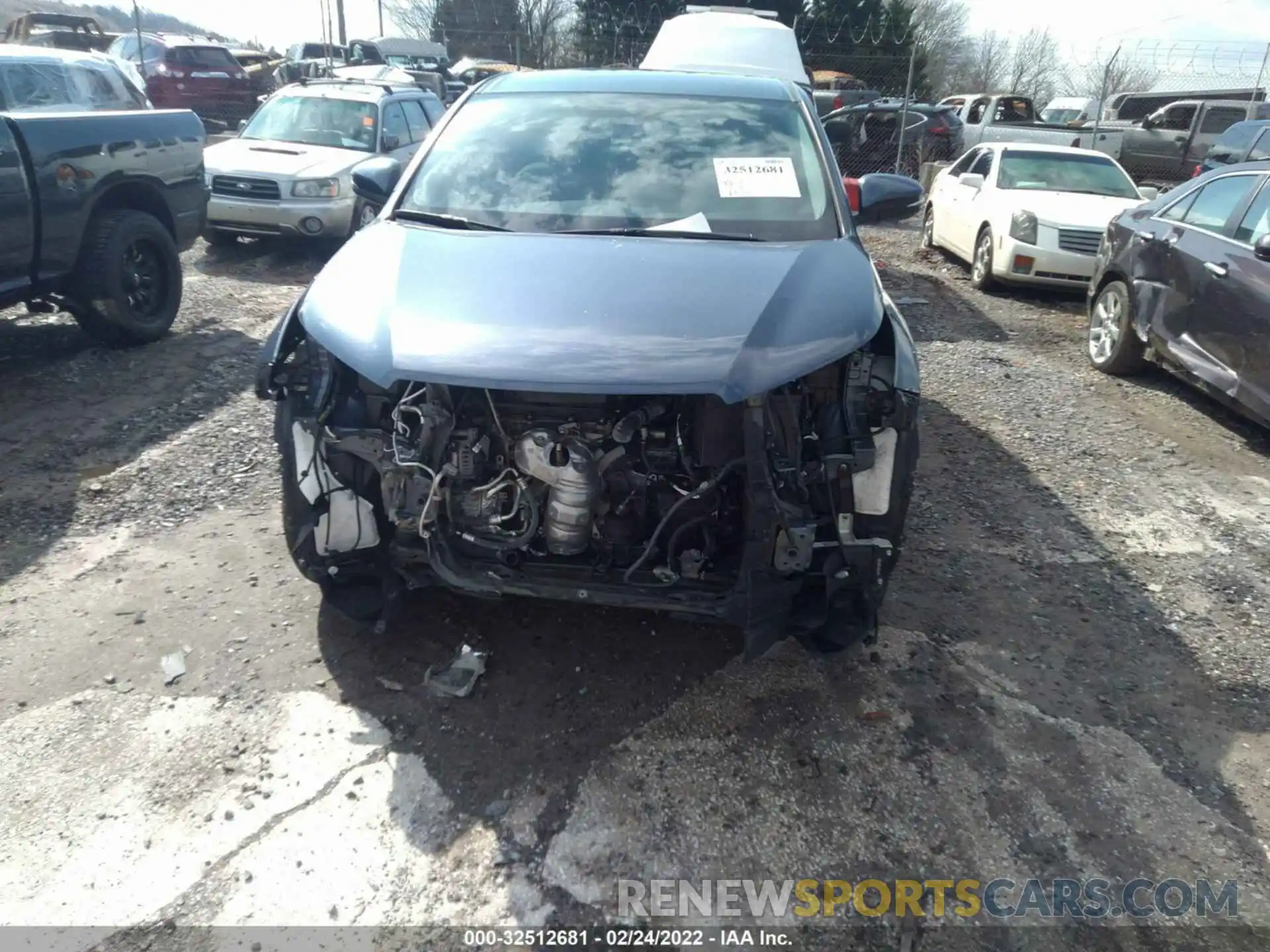 6 Photograph of a damaged car 5TDBZRFH7KS741844 TOYOTA HIGHLANDER 2019