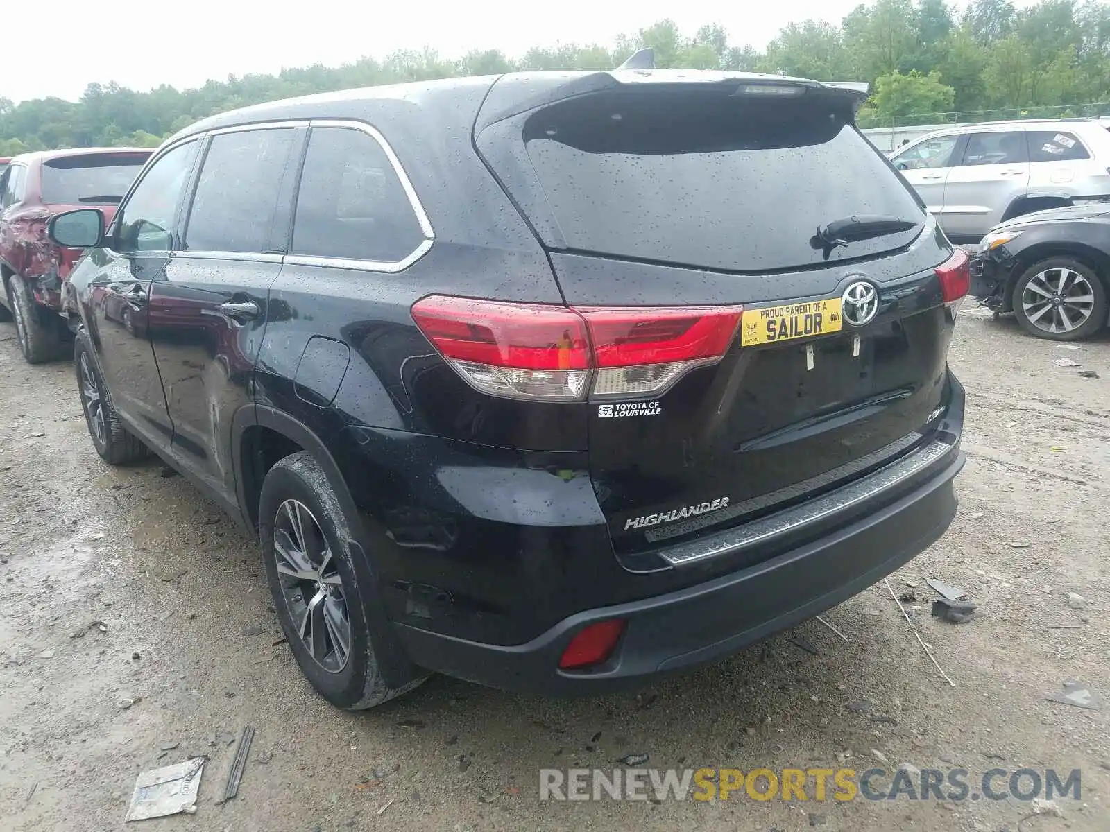 3 Photograph of a damaged car 5TDBZRFH7KS925682 TOYOTA HIGHLANDER 2019