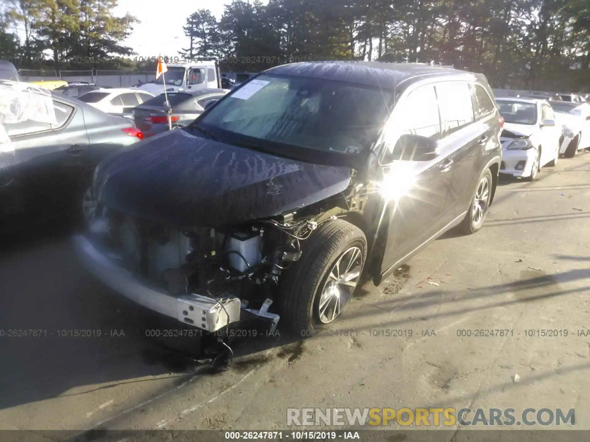 6 Photograph of a damaged car 5TDBZRFH7KS926024 TOYOTA HIGHLANDER 2019