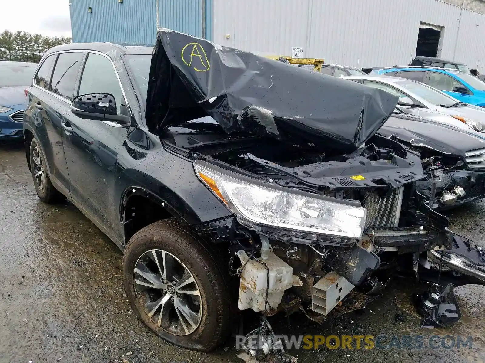 1 Photograph of a damaged car 5TDBZRFH7KS937198 TOYOTA HIGHLANDER 2019