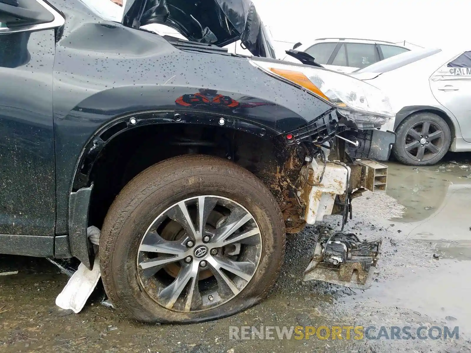 9 Photograph of a damaged car 5TDBZRFH7KS937198 TOYOTA HIGHLANDER 2019