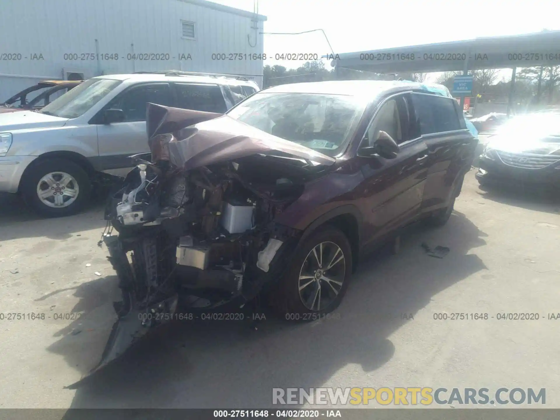 2 Photograph of a damaged car 5TDBZRFH7KS958696 TOYOTA HIGHLANDER 2019