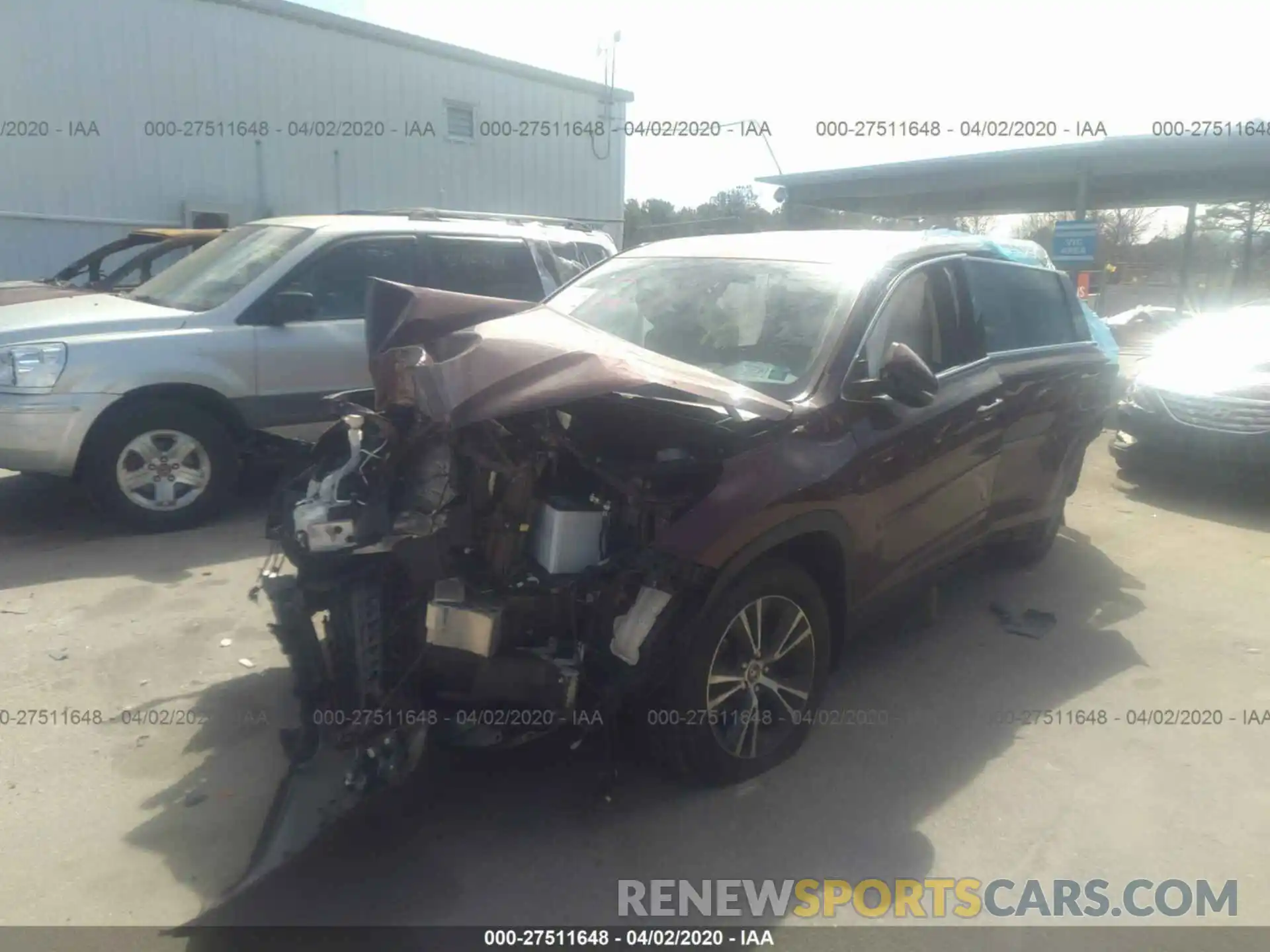 6 Photograph of a damaged car 5TDBZRFH7KS958696 TOYOTA HIGHLANDER 2019