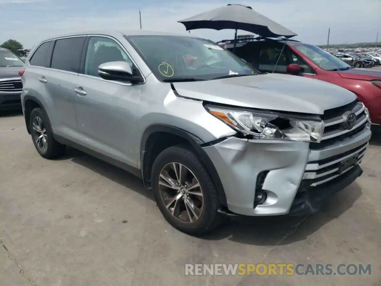 1 Photograph of a damaged car 5TDBZRFH7KS969665 TOYOTA HIGHLANDER 2019