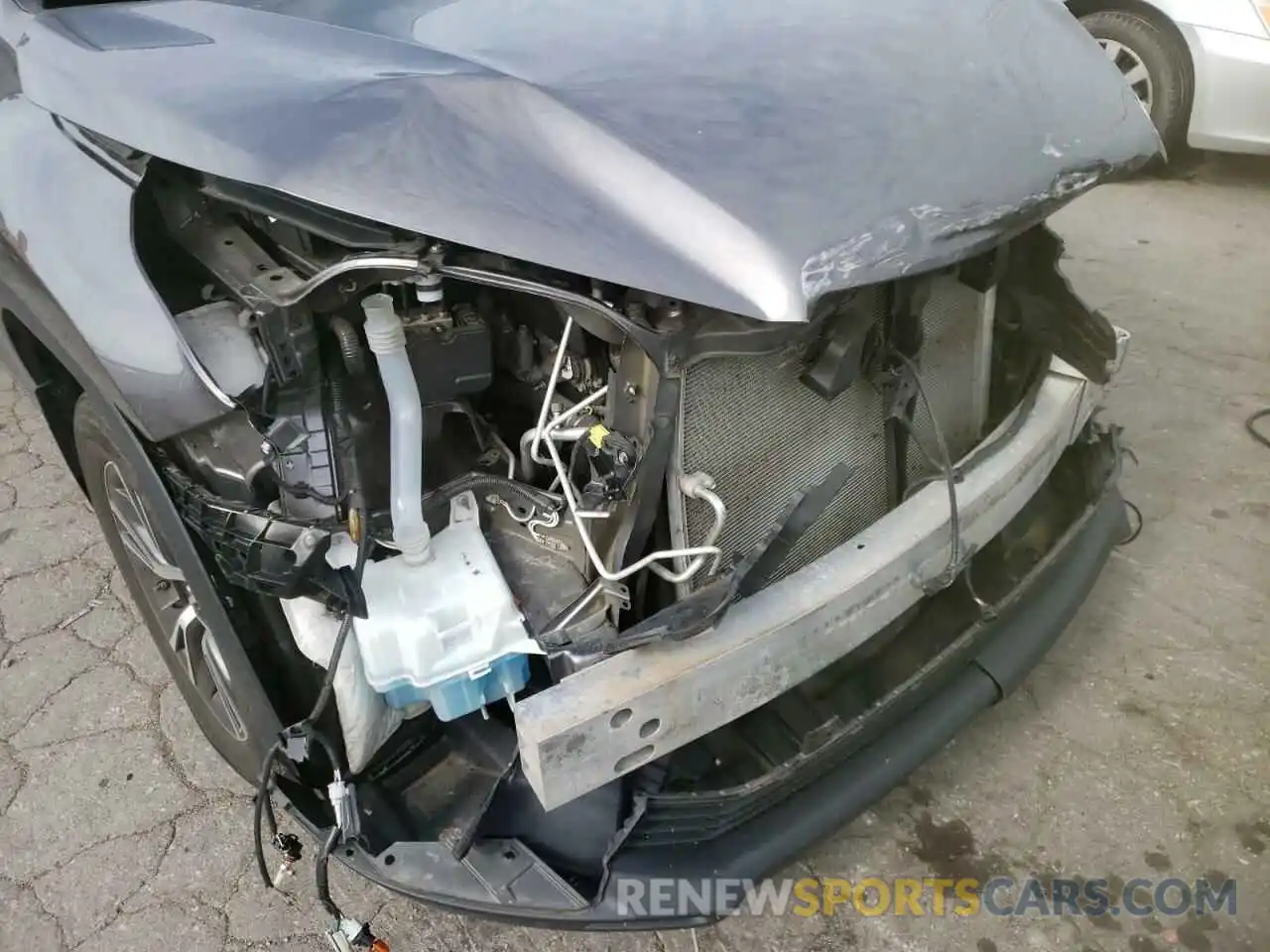 9 Photograph of a damaged car 5TDBZRFH7KS981170 TOYOTA HIGHLANDER 2019